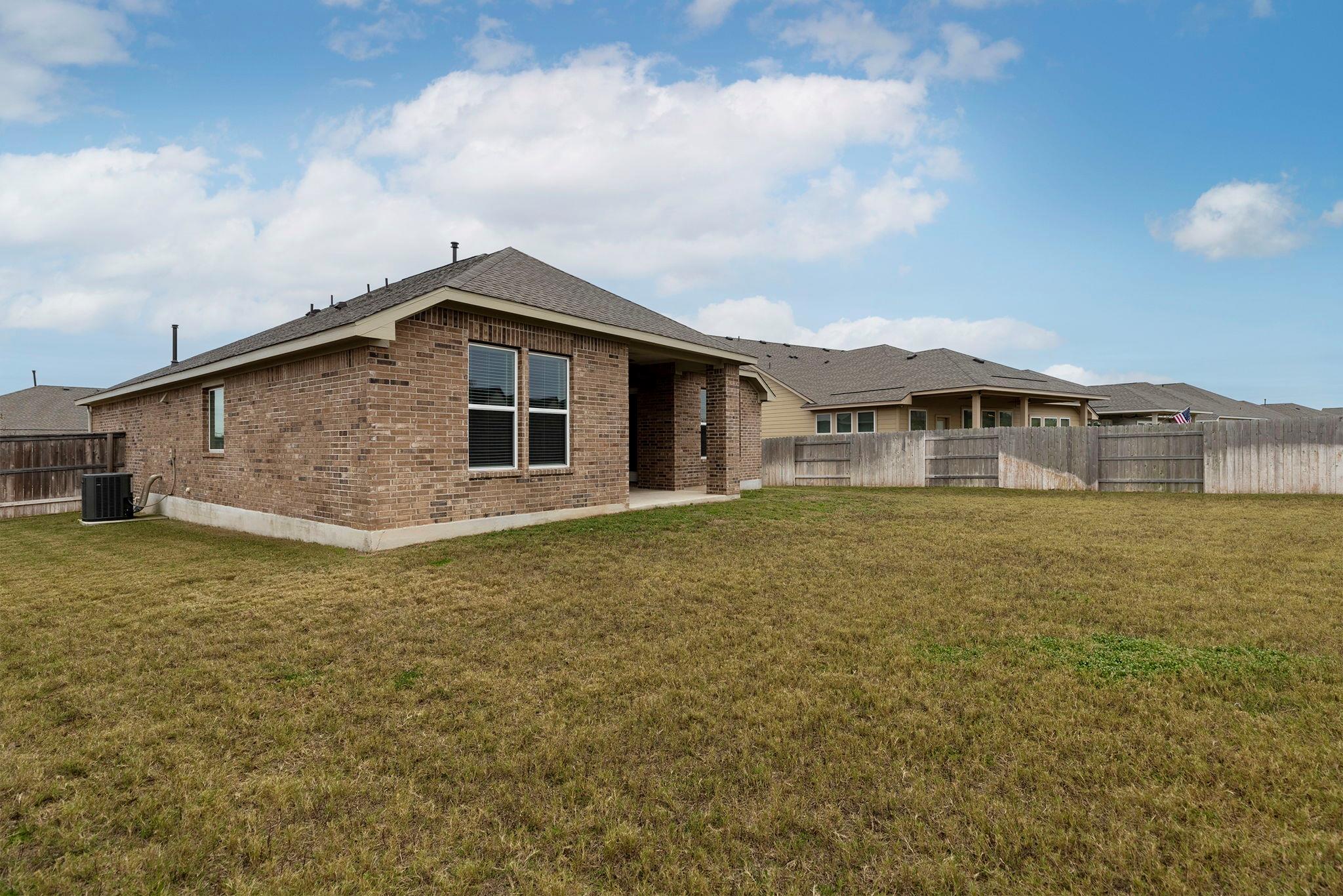 116 Joseph Hawkins Ln, Bastrop, TX 78602