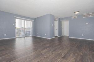 801 S Allen Genoa Rd # 104, South Houston, TX 77587