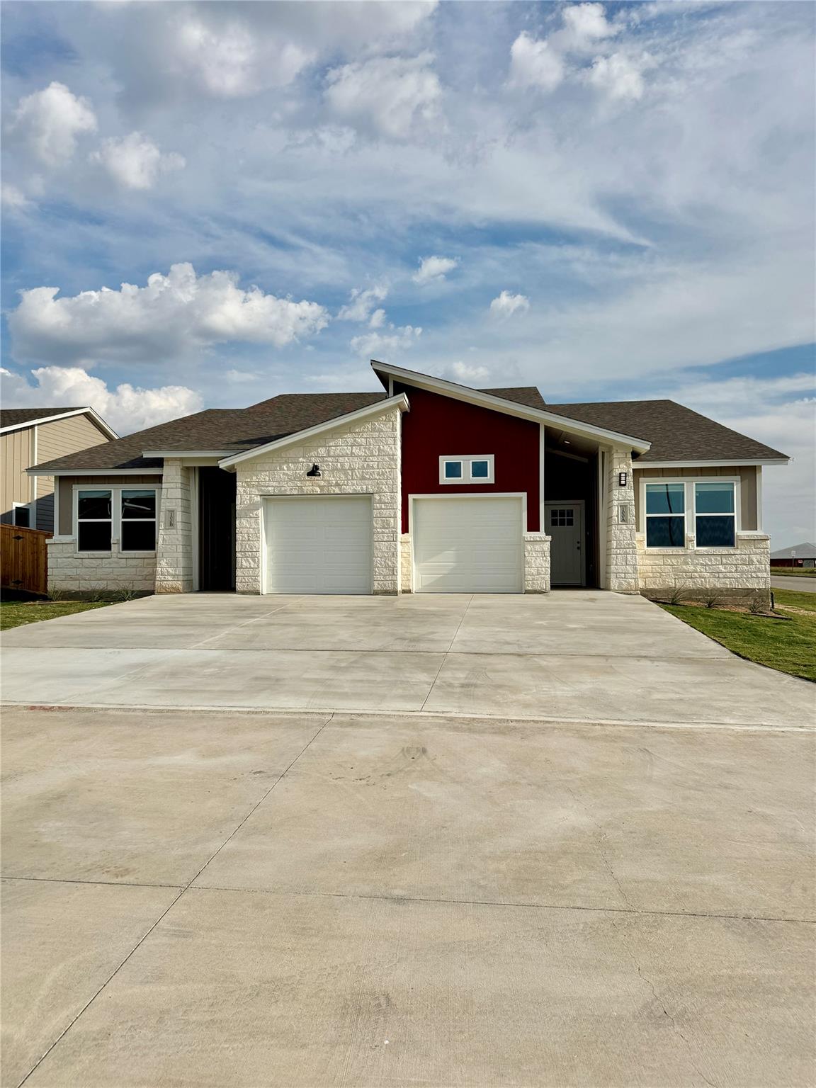 100 Zayd Ct # A, Jarrell, TX 76537