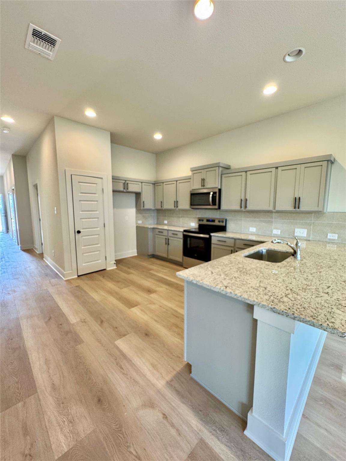 100 Zayd Ct # A, Jarrell, TX 76537