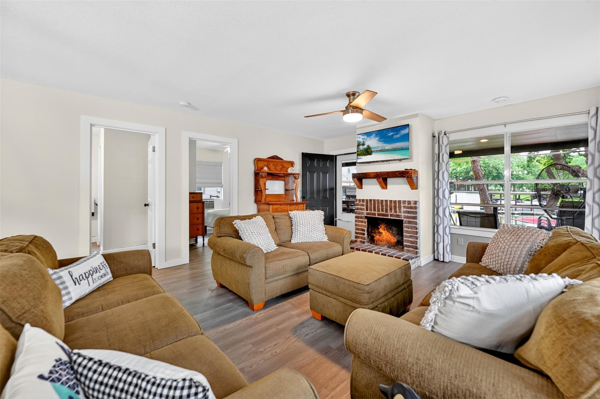 405 Robin Hood Ln, Granite Shoals, TX 78654