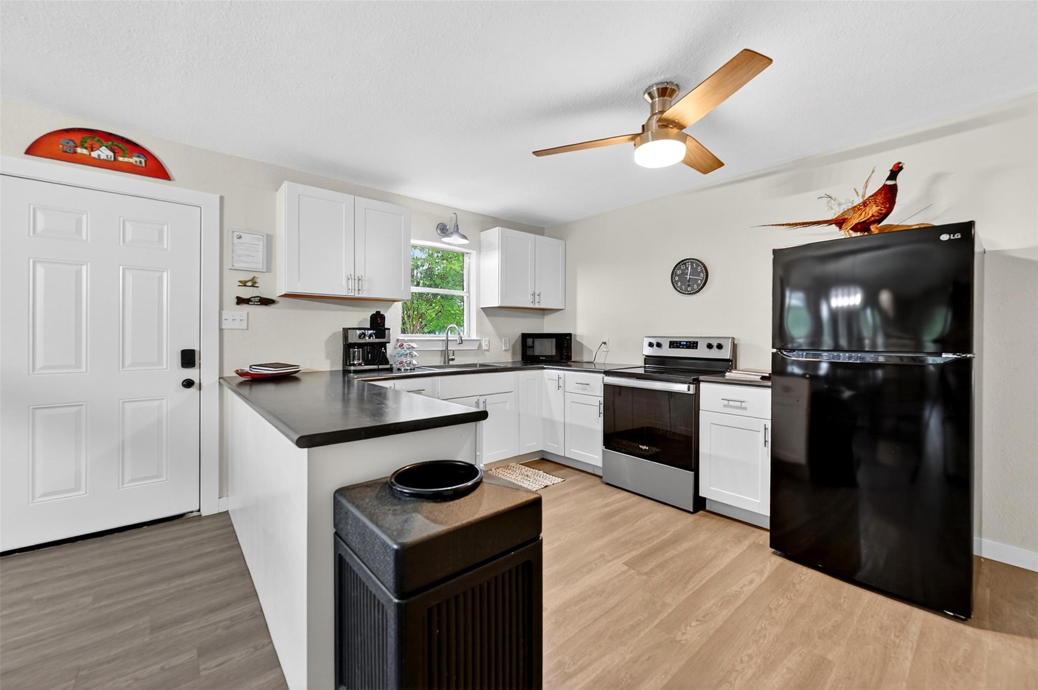 405 Robin Hood Ln, Granite Shoals, TX 78654