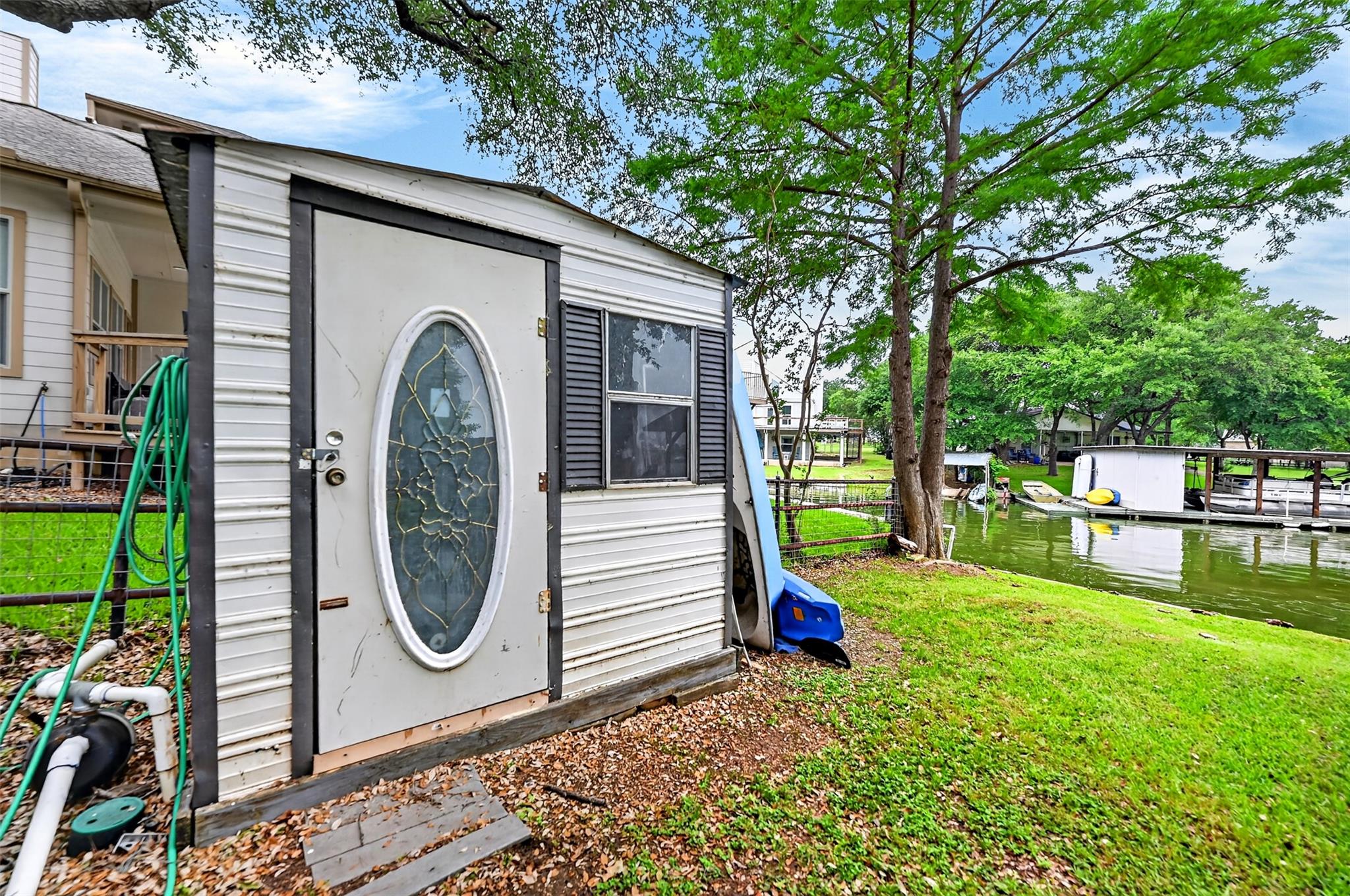 405 Robin Hood Ln, Granite Shoals, TX 78654