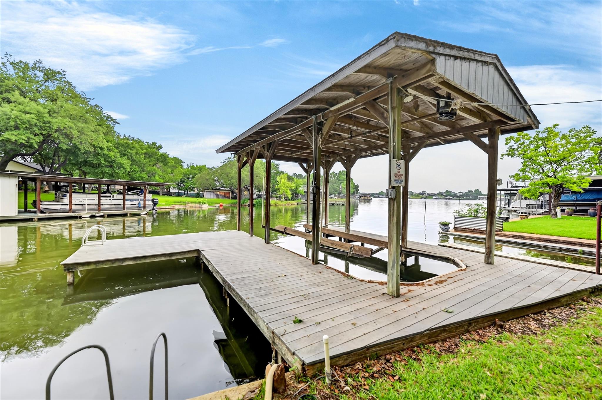 405 Robin Hood Ln, Granite Shoals, TX 78654