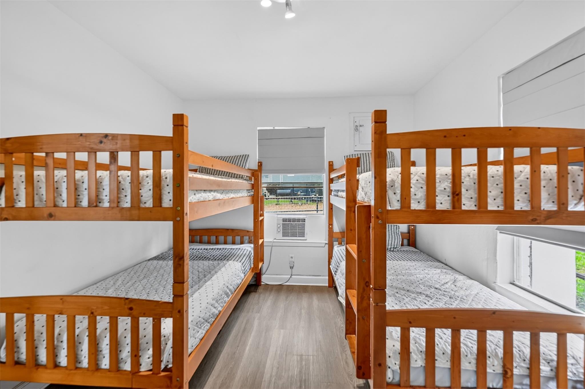 405 Robin Hood Ln, Granite Shoals, TX 78654