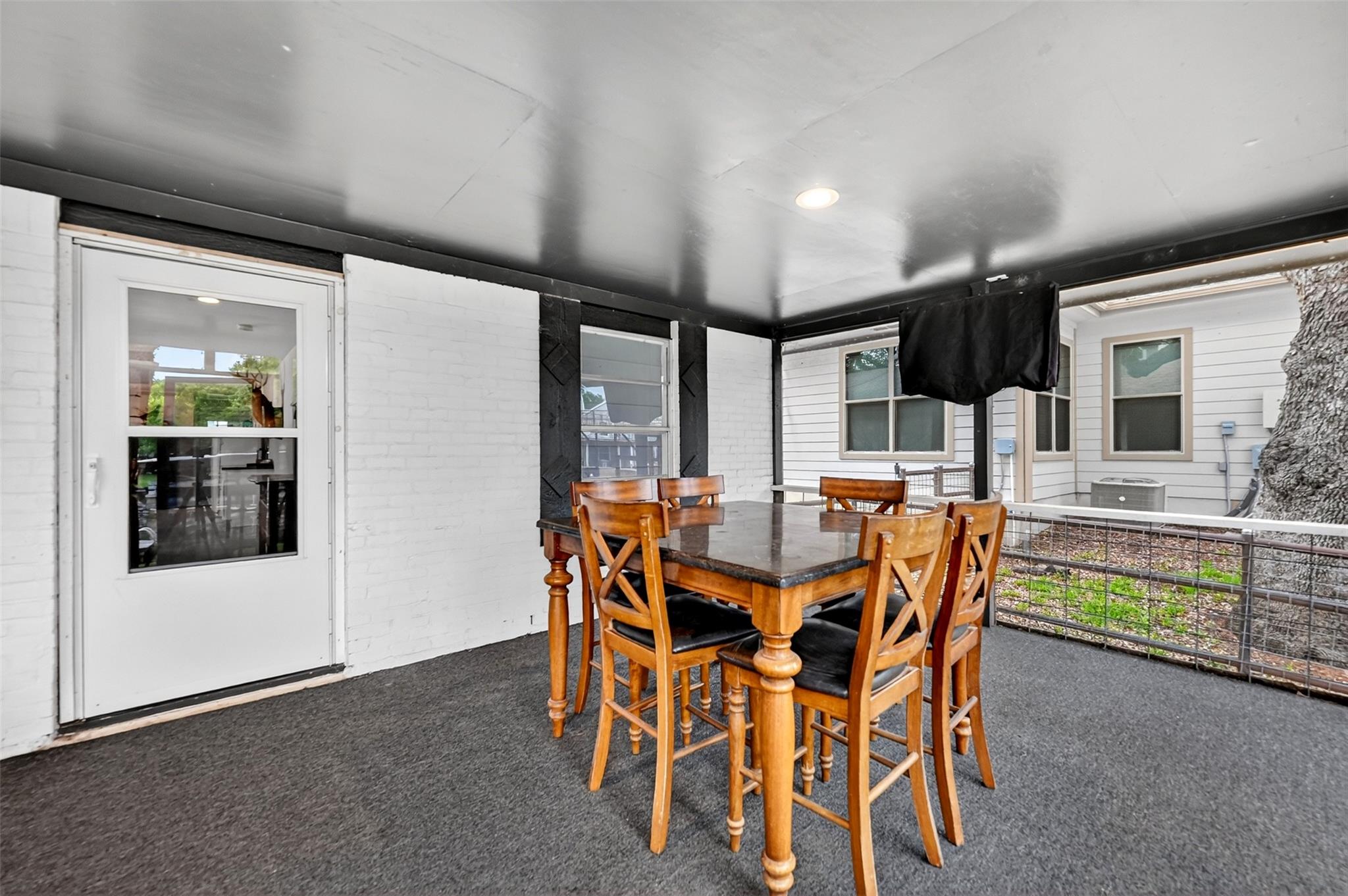 405 Robin Hood Ln, Granite Shoals, TX 78654