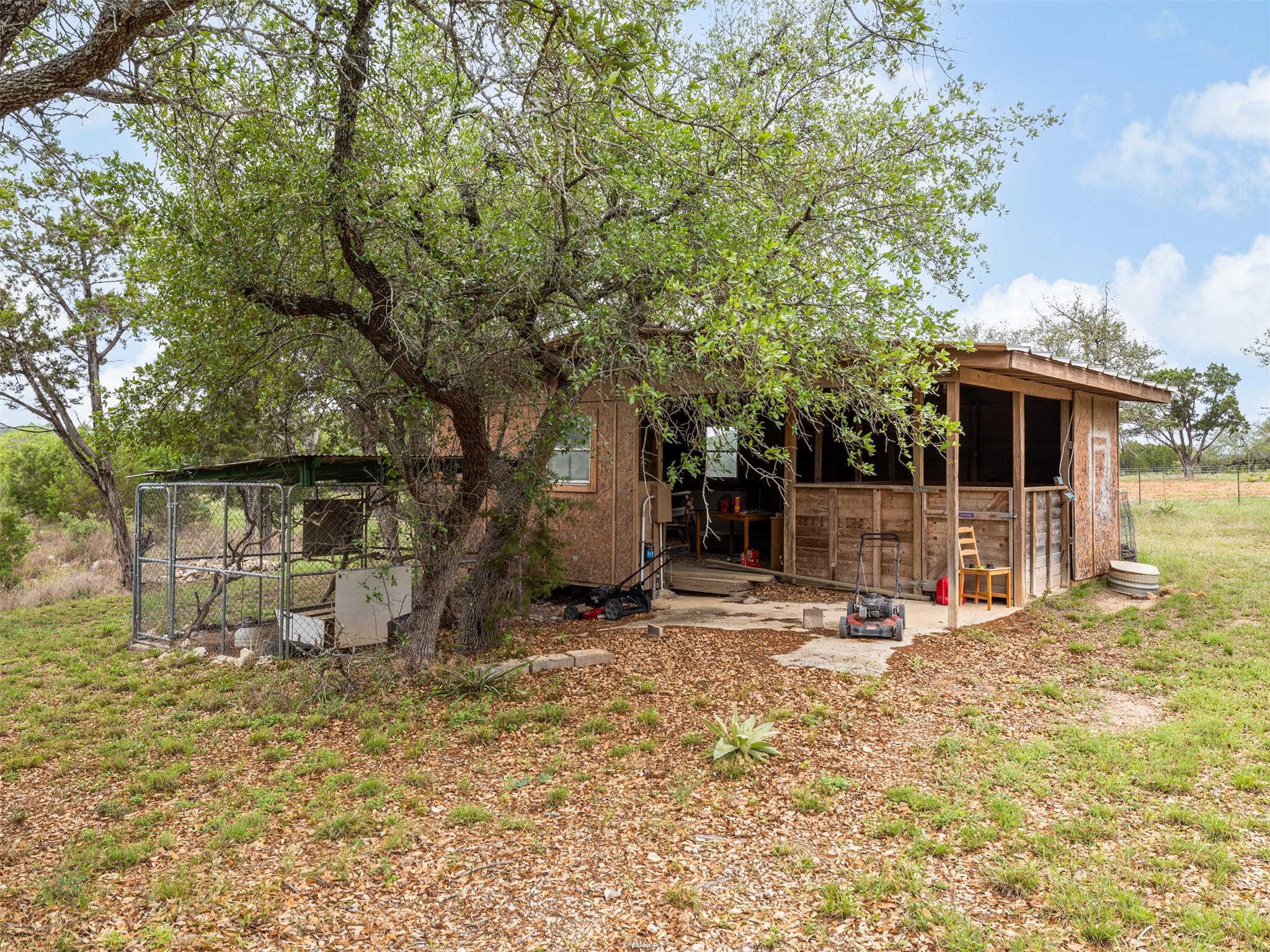 2591 Spring Valley Dr, Dripping Springs, TX 78620
