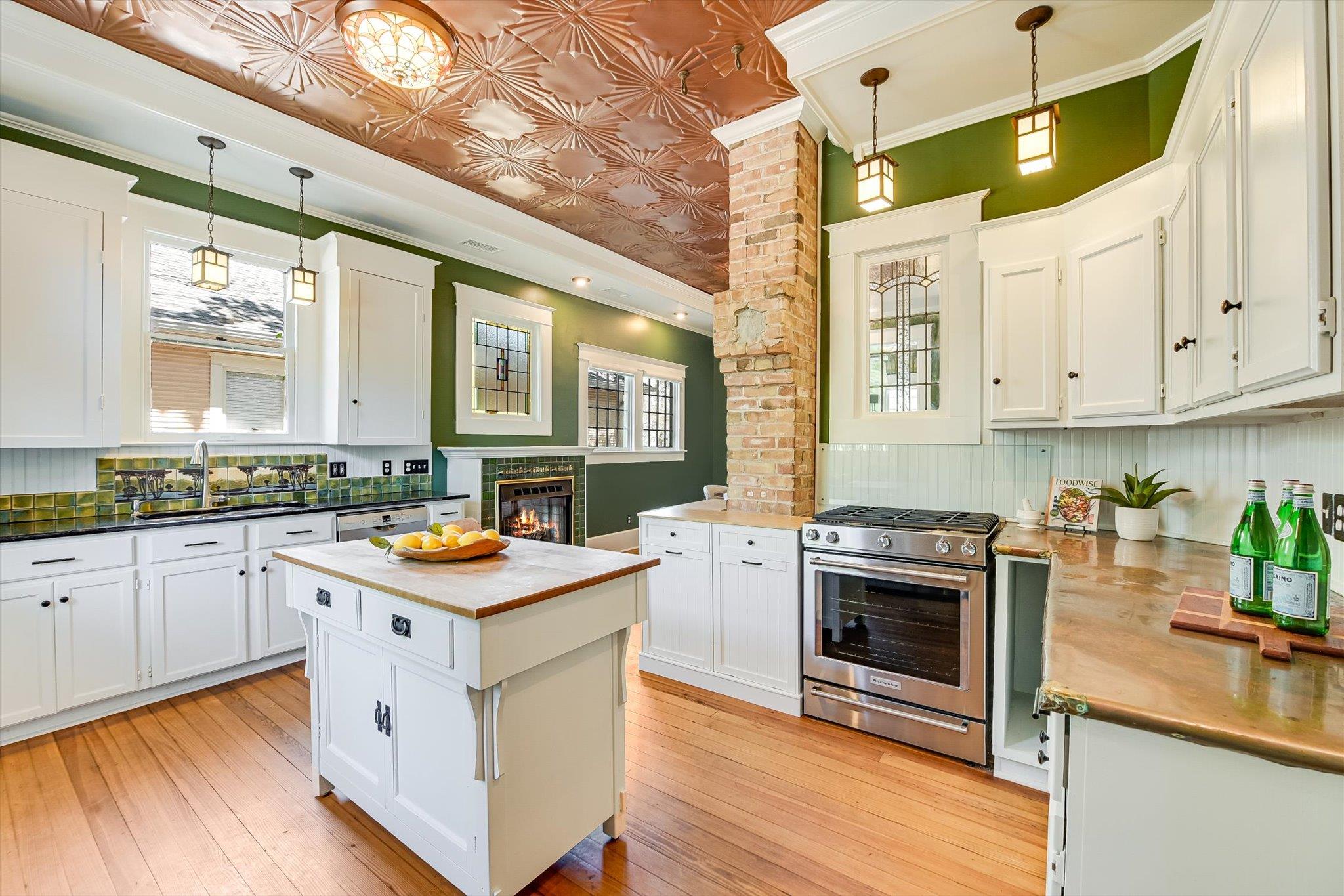 1006 Shelley Ave, Austin, TX 78703