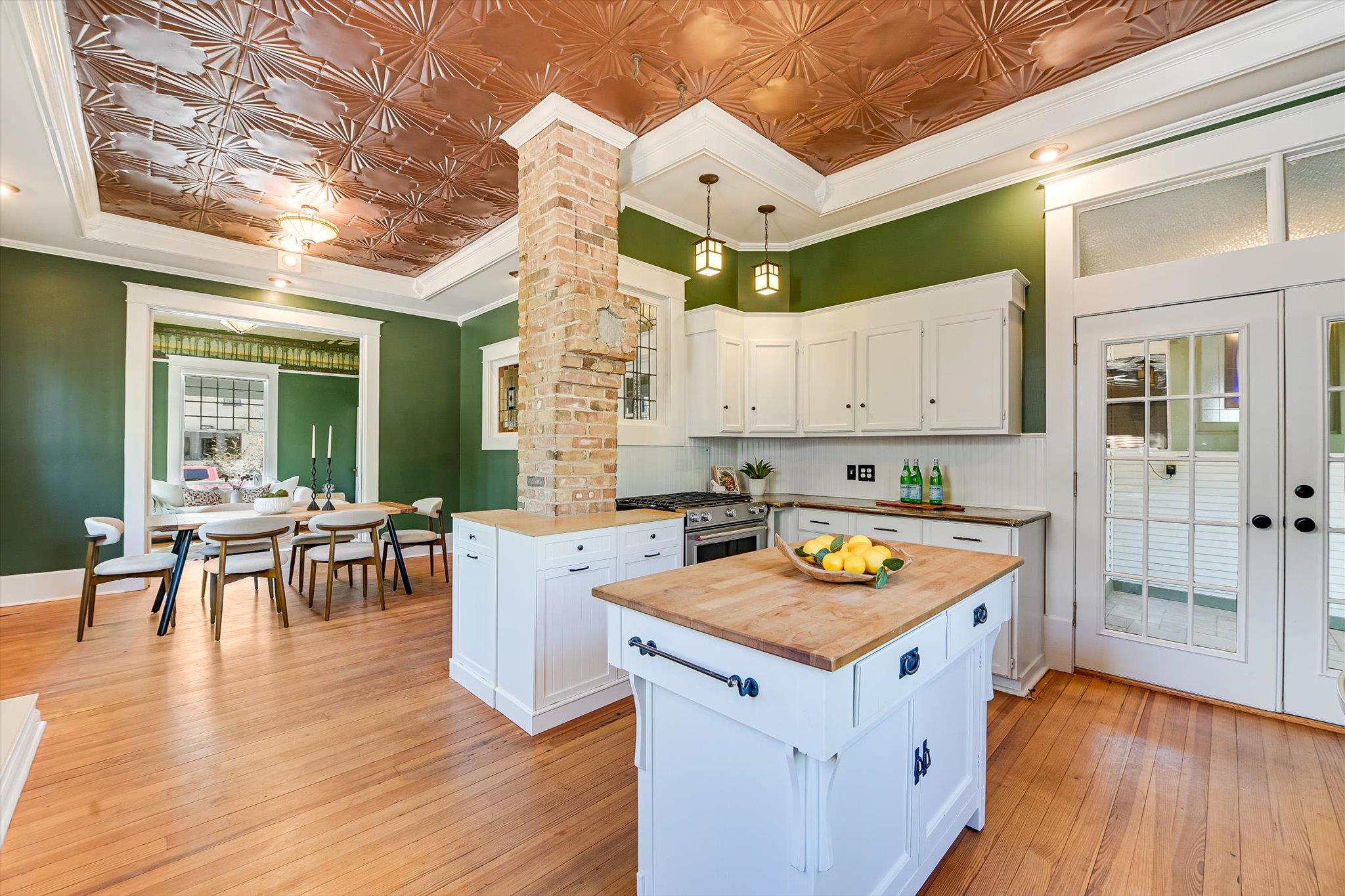 1006 Shelley Ave, Austin, TX 78703