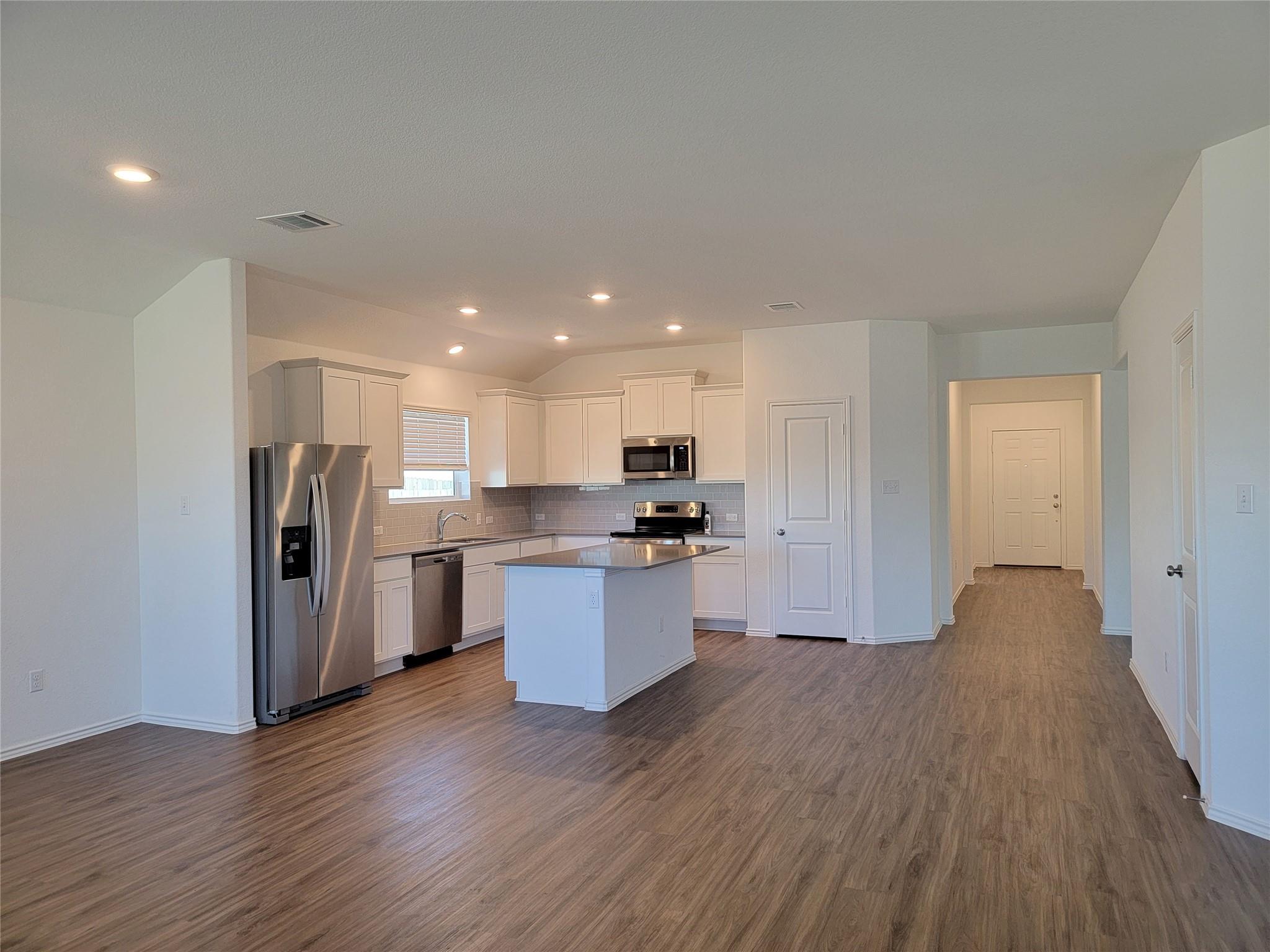 105 Ulmus St, Hutto, TX 78634