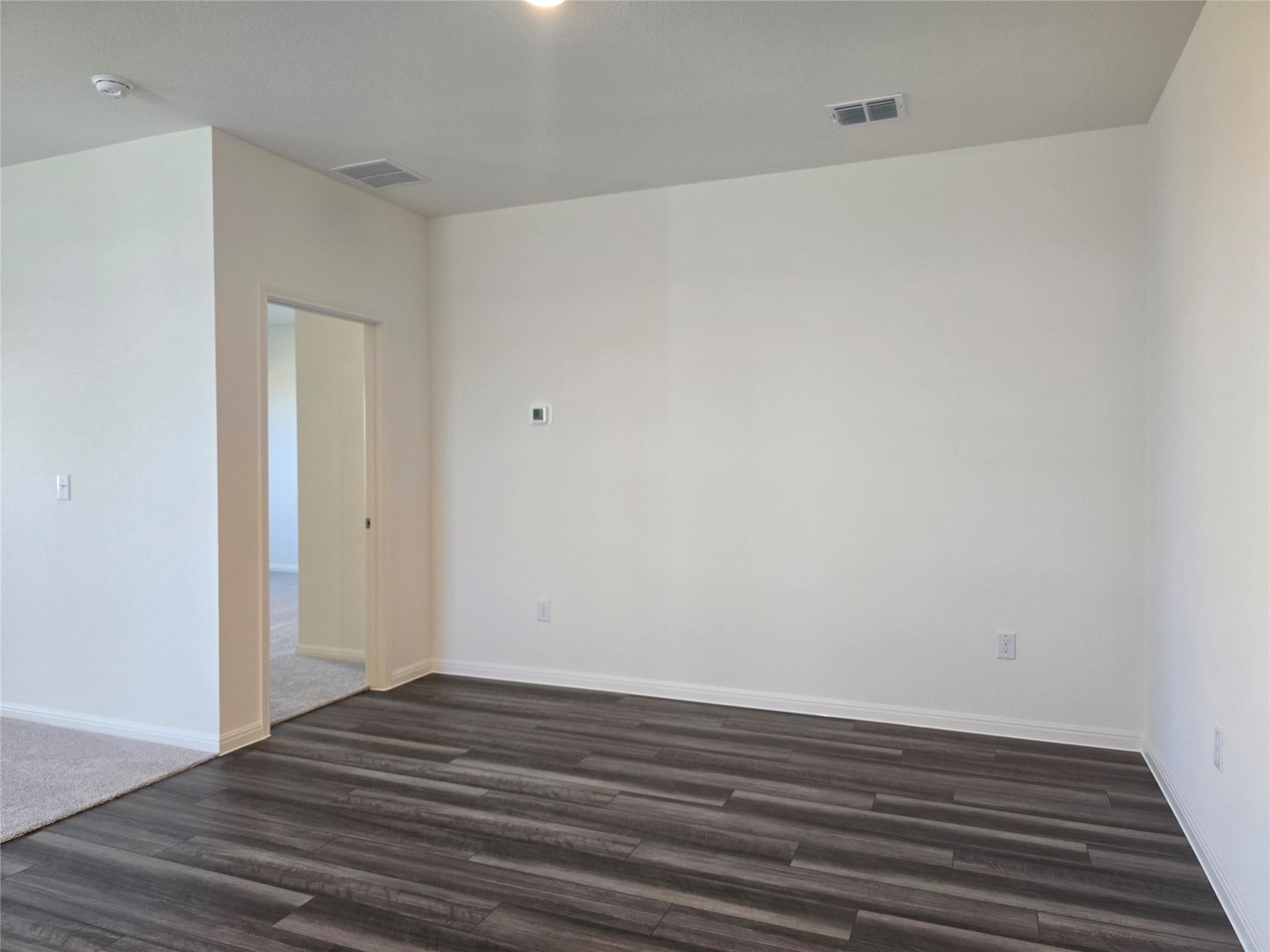 421 Wedemeyer St, Taylor, TX 76574