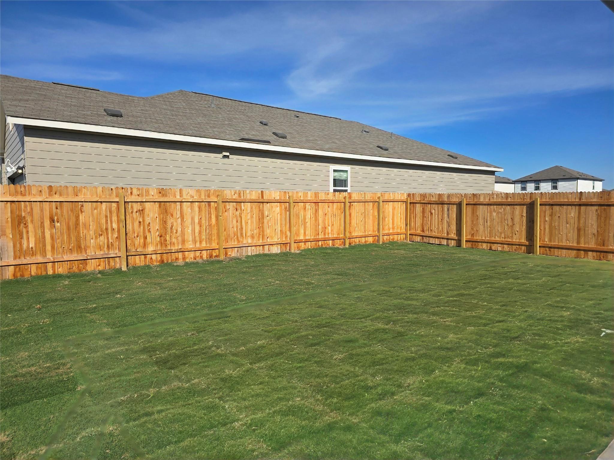 421 Wedemeyer St, Taylor, TX 76574