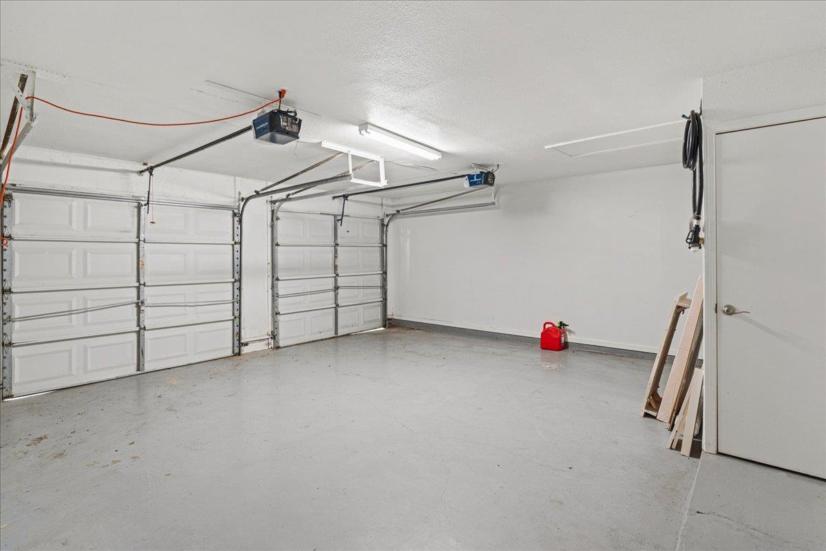 10408 Pinehurst Dr, Austin, TX 78747