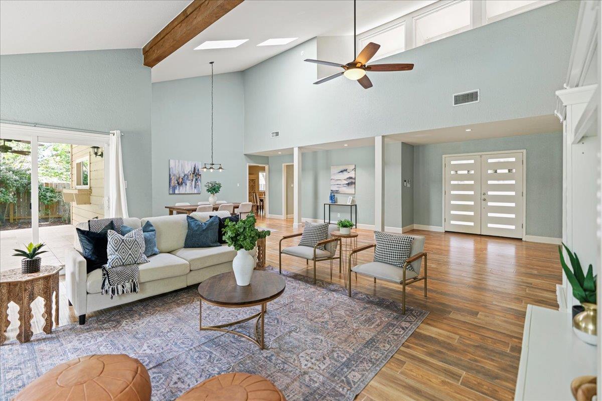 10408 Pinehurst Dr, Austin, TX 78747