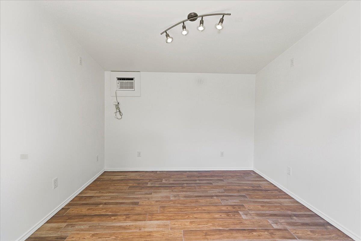 10408 Pinehurst Dr, Austin, TX 78747