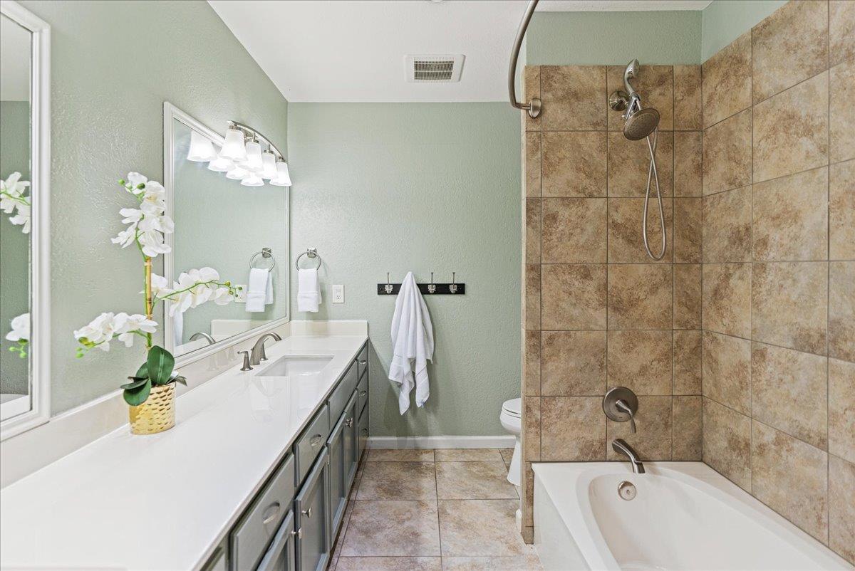 10408 Pinehurst Dr, Austin, TX 78747