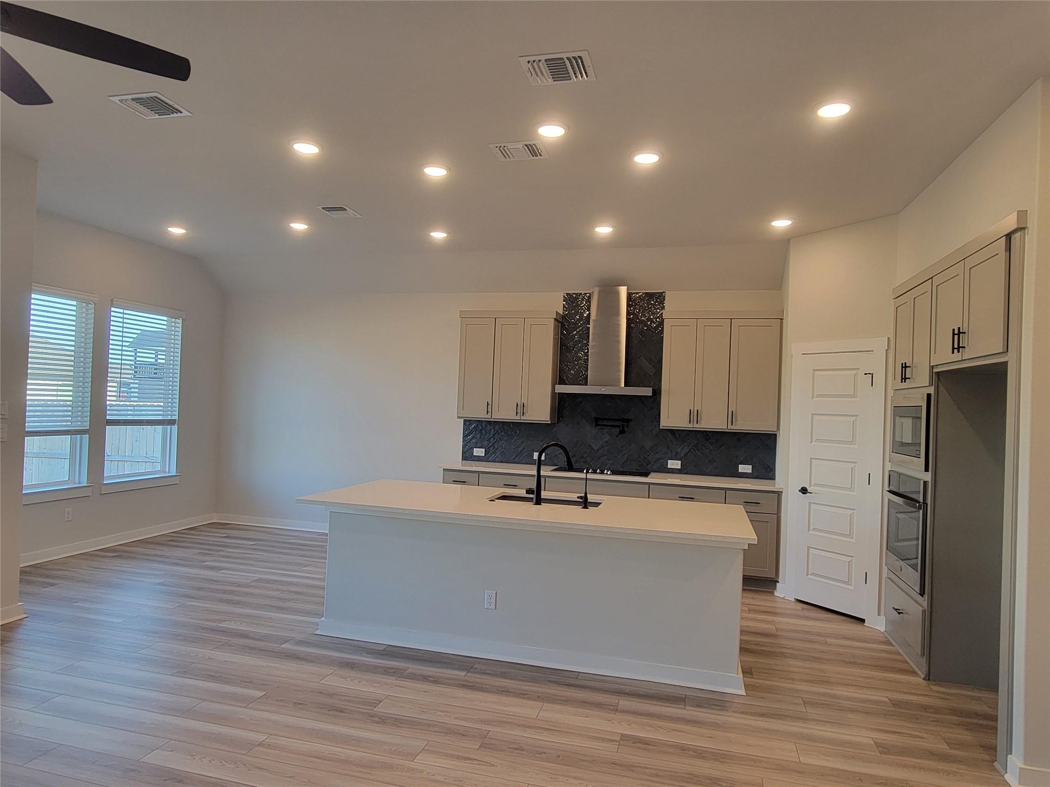 1717 Scenic Heights Ln, Georgetown, TX 78628