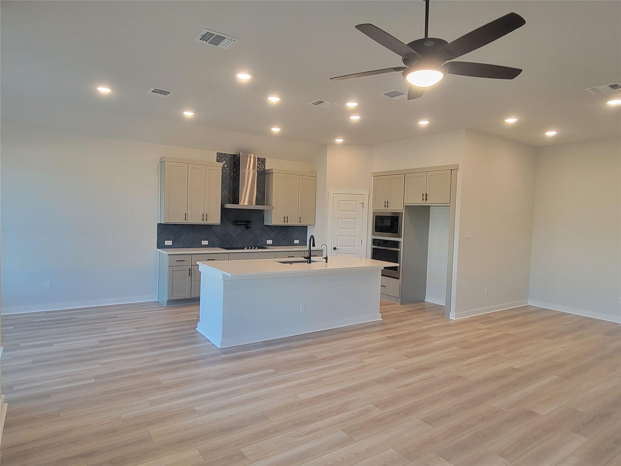 1717 Scenic Heights Ln, Georgetown, TX 78628