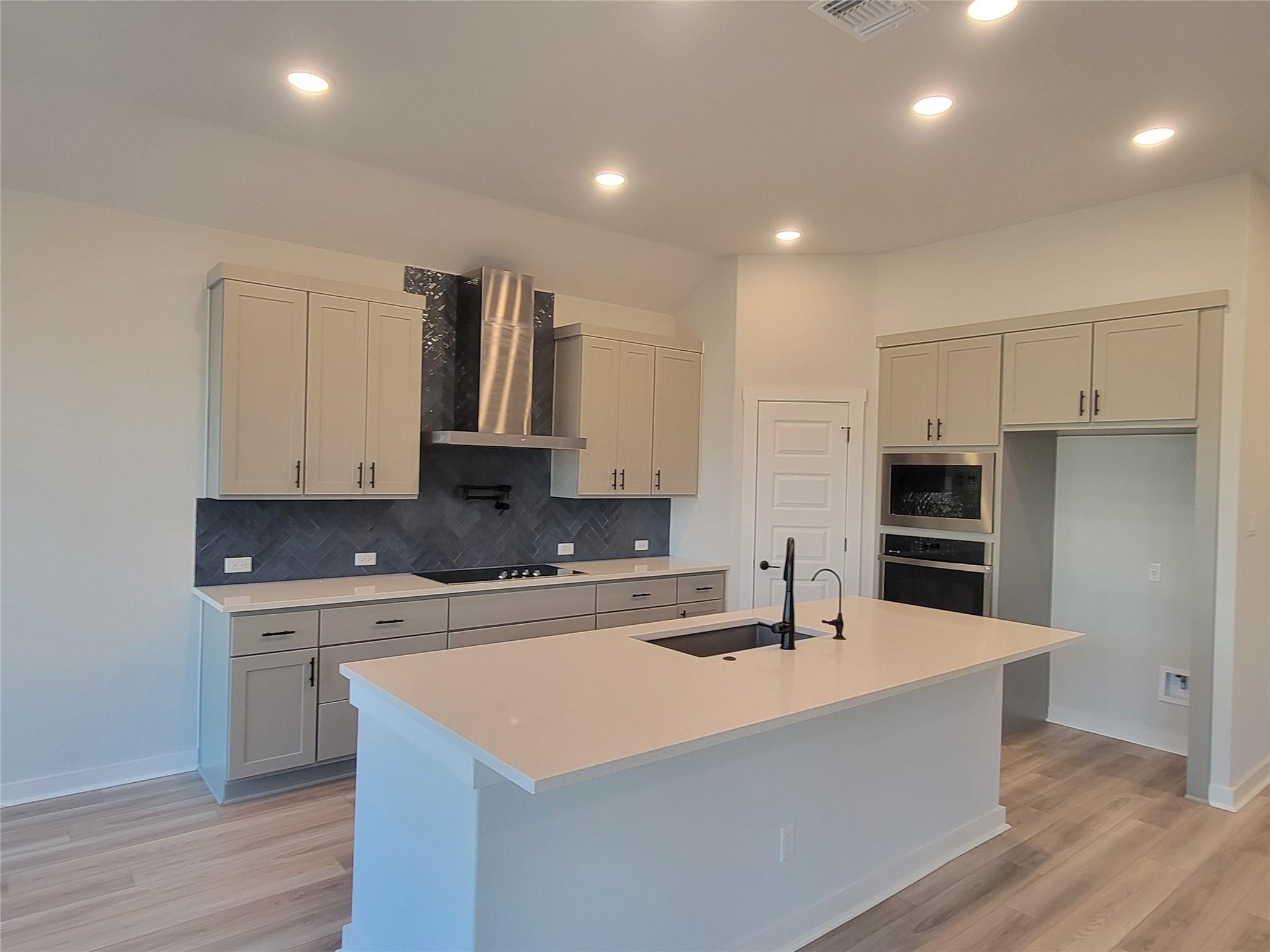 1717 Scenic Heights Ln, Georgetown, TX 78628