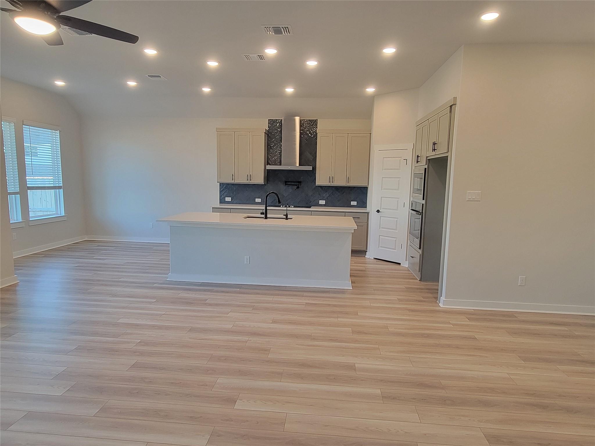 1717 Scenic Heights Ln, Georgetown, TX 78628