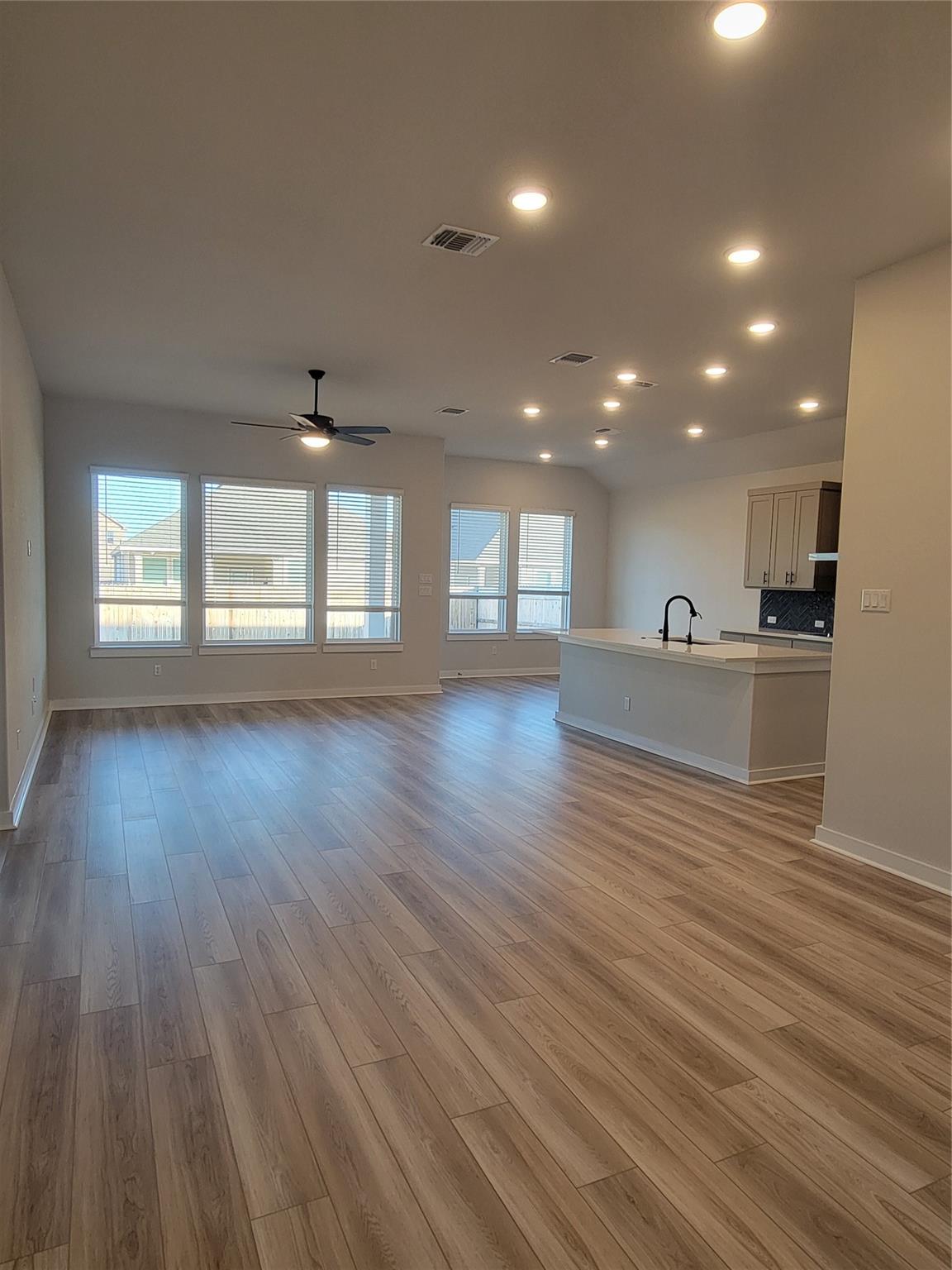 1717 Scenic Heights Ln, Georgetown, TX 78628