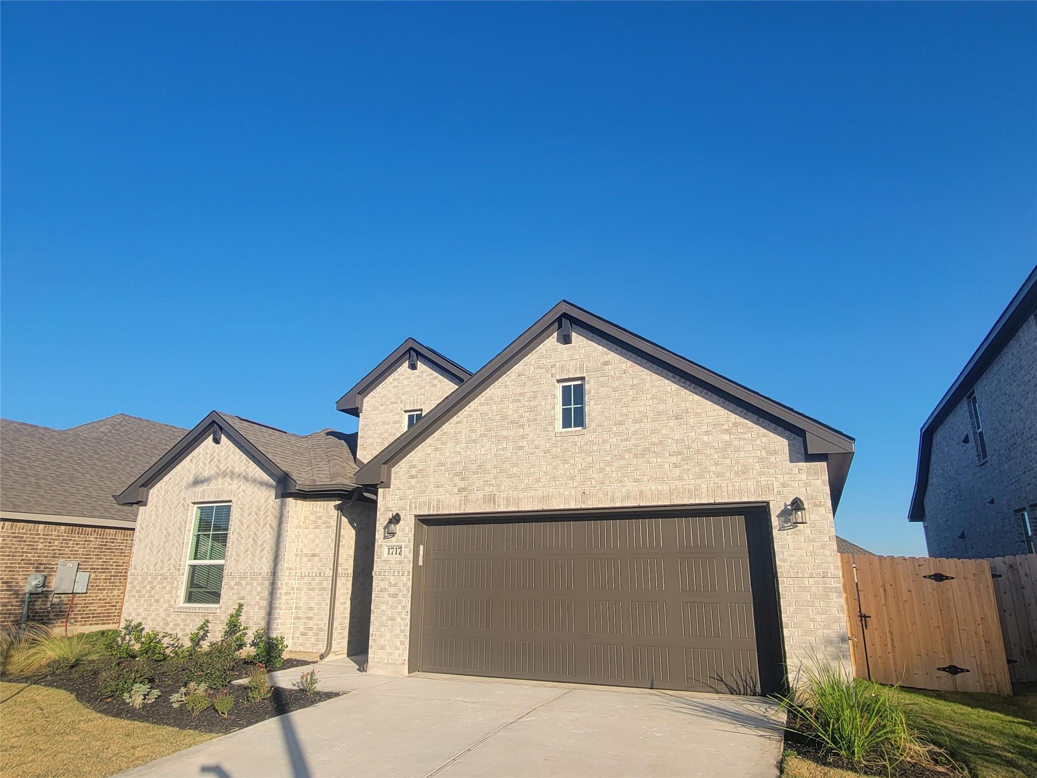 1717 Scenic Heights Ln, Georgetown, TX 78628