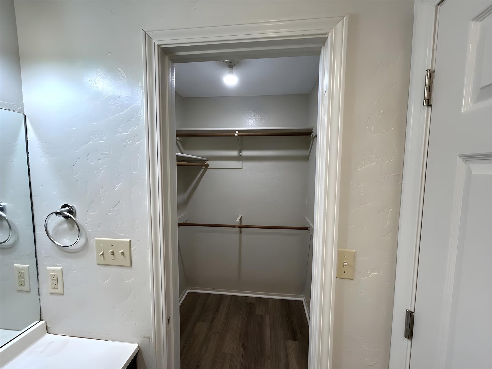 7600 Saint Amant Pl # A, Austin, TX 78749