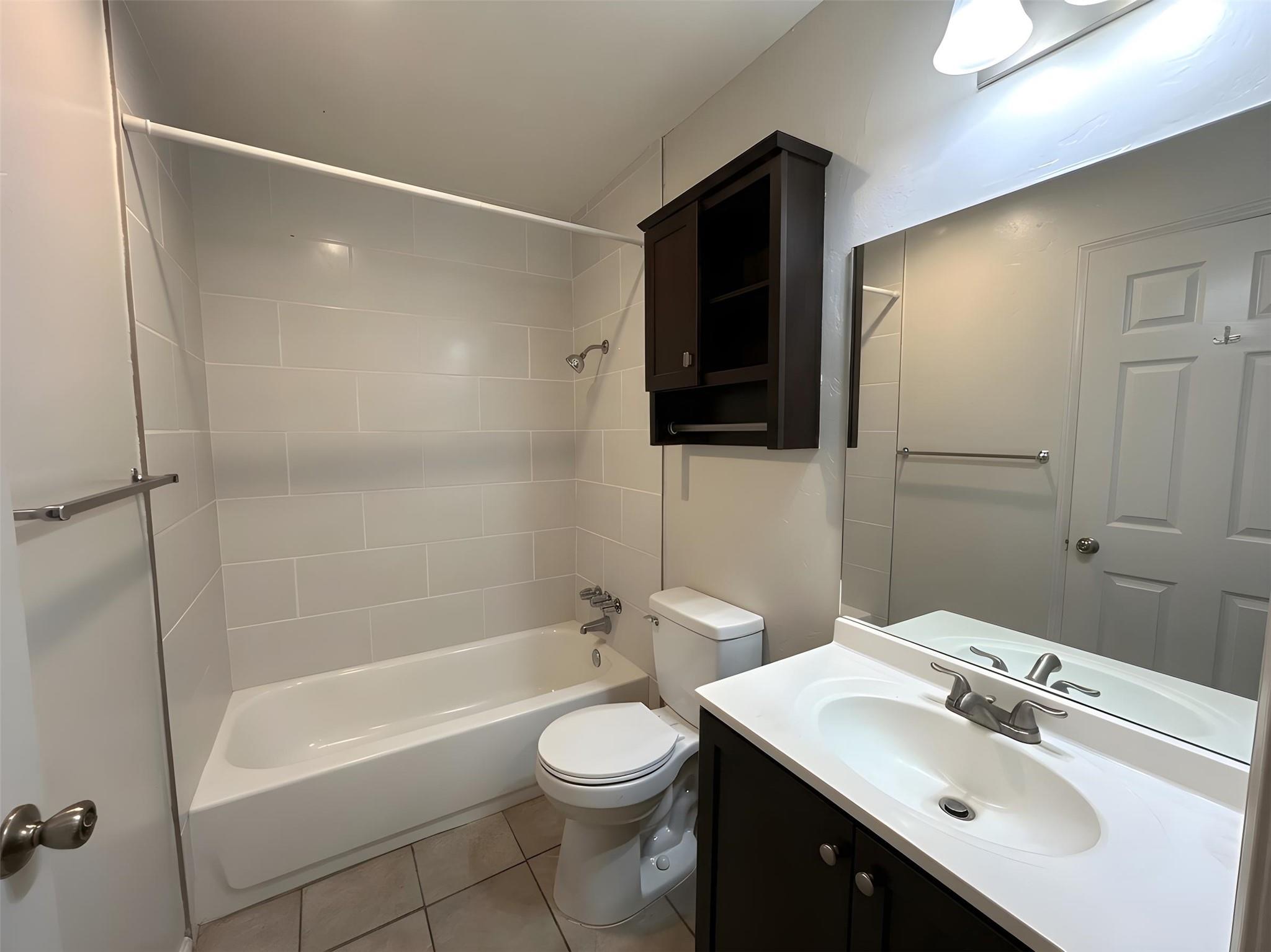 7600 Saint Amant Pl # A, Austin, TX 78749