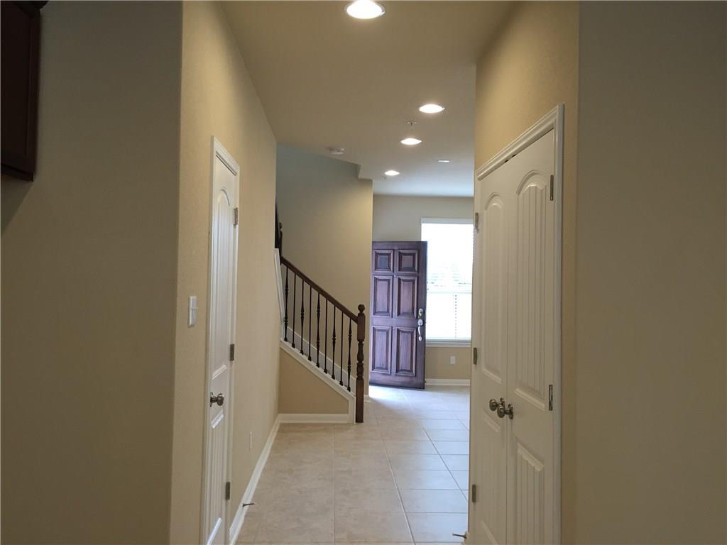 7220 Wyoming Springs Dr # 1002, Round Rock, TX 78681