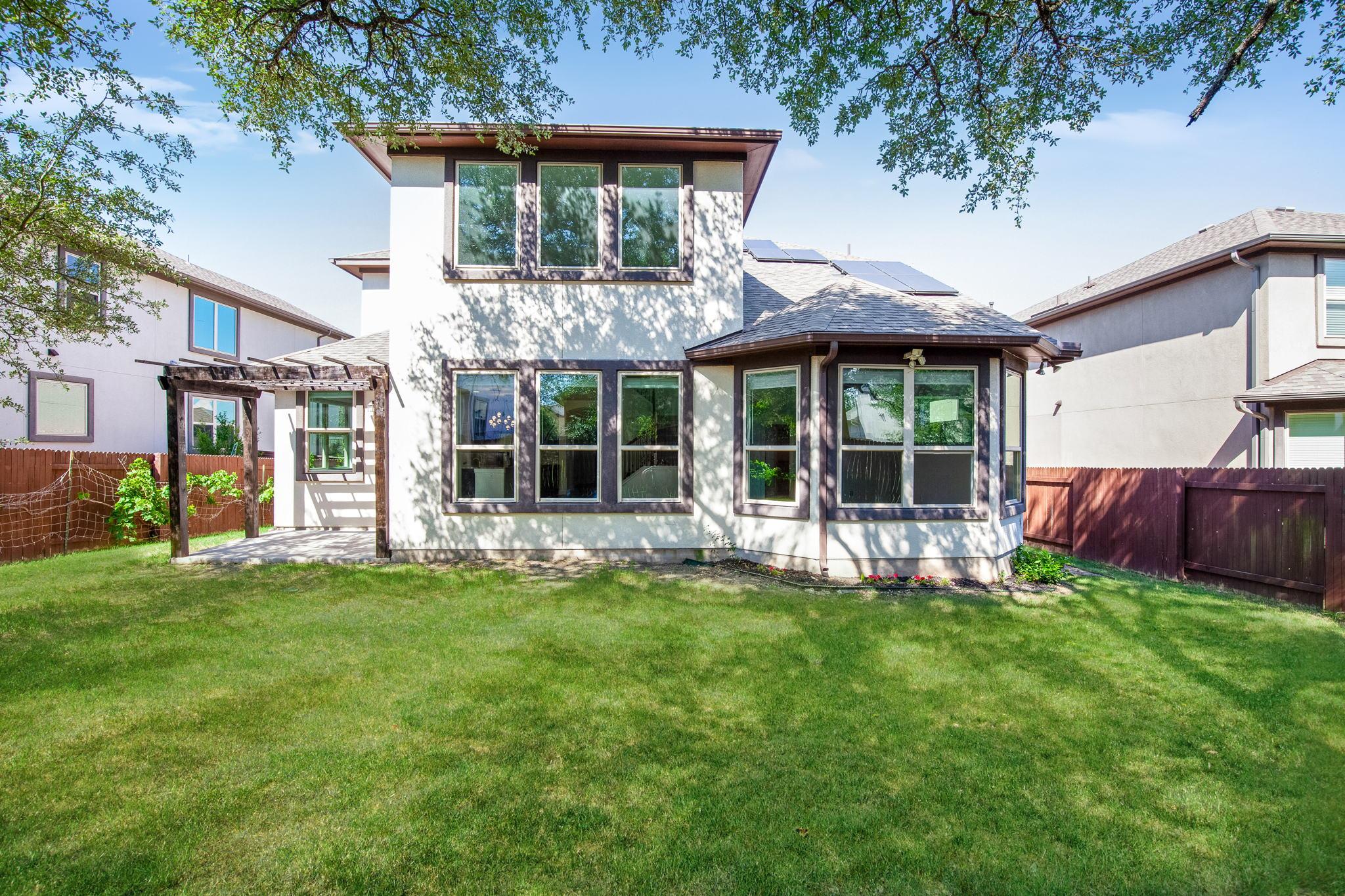 5724 Siragusa Dr, Bee Cave, TX 78738
