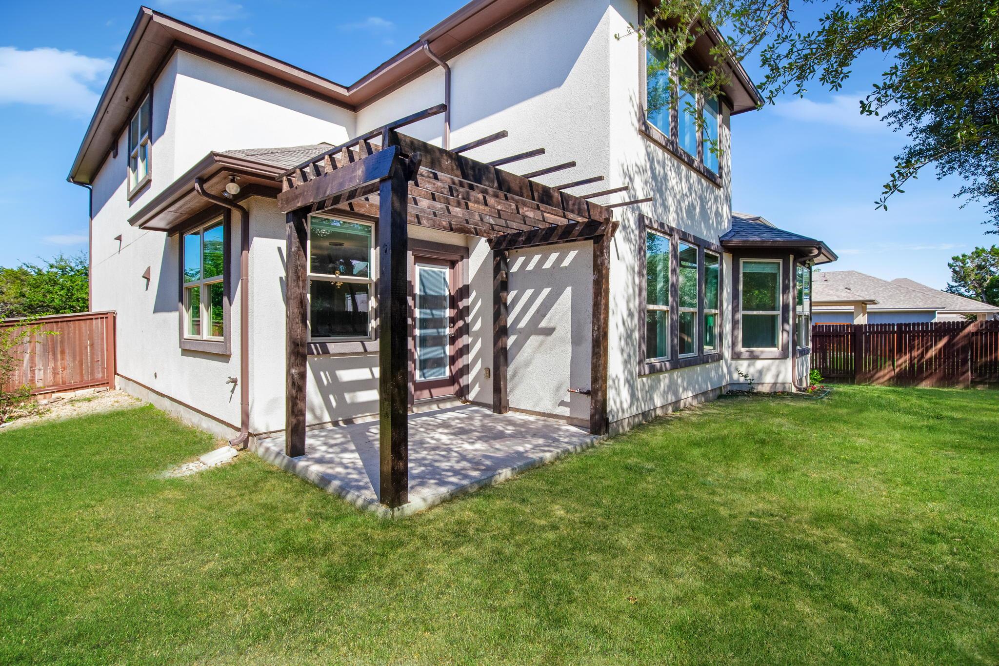 5724 Siragusa Dr, Bee Cave, TX 78738
