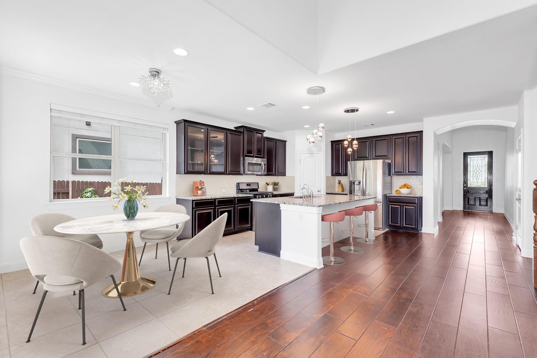 5724 Siragusa Dr, Bee Cave, TX 78738