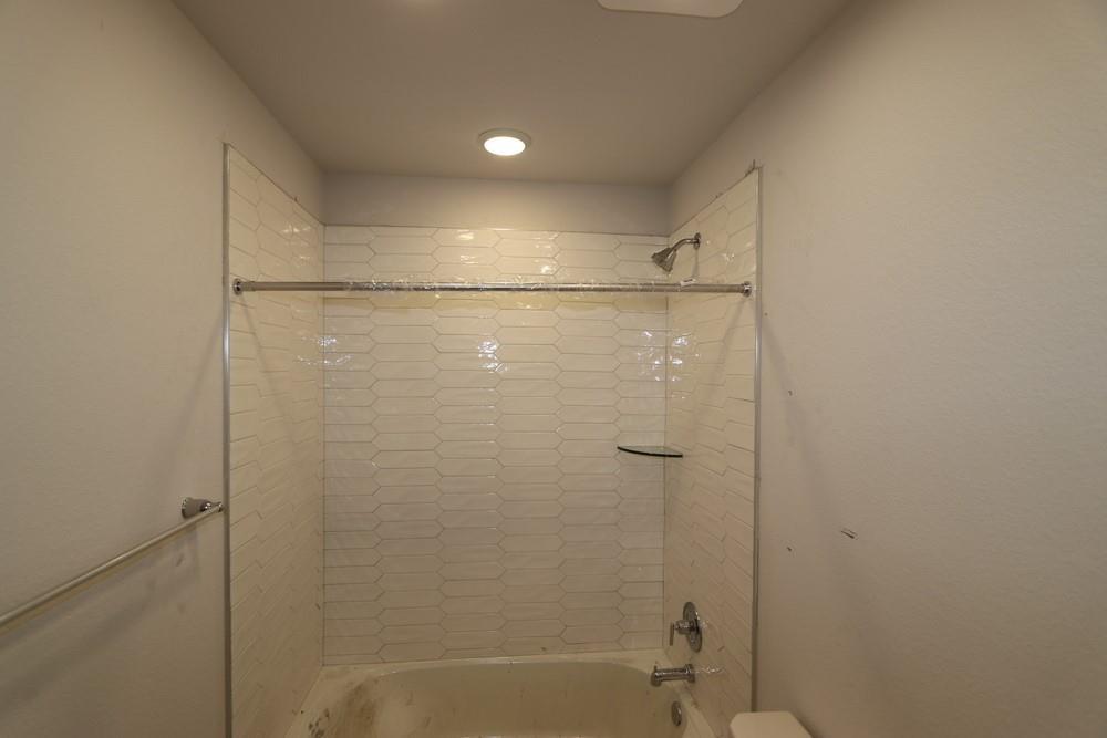 15704 Singh Dr, Austin, TX 78728