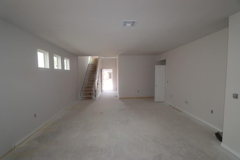 15704 Singh Dr, Austin, TX 78728