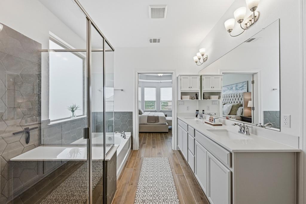 6700 Cliff Rose Dr, Spicewood, TX 78669