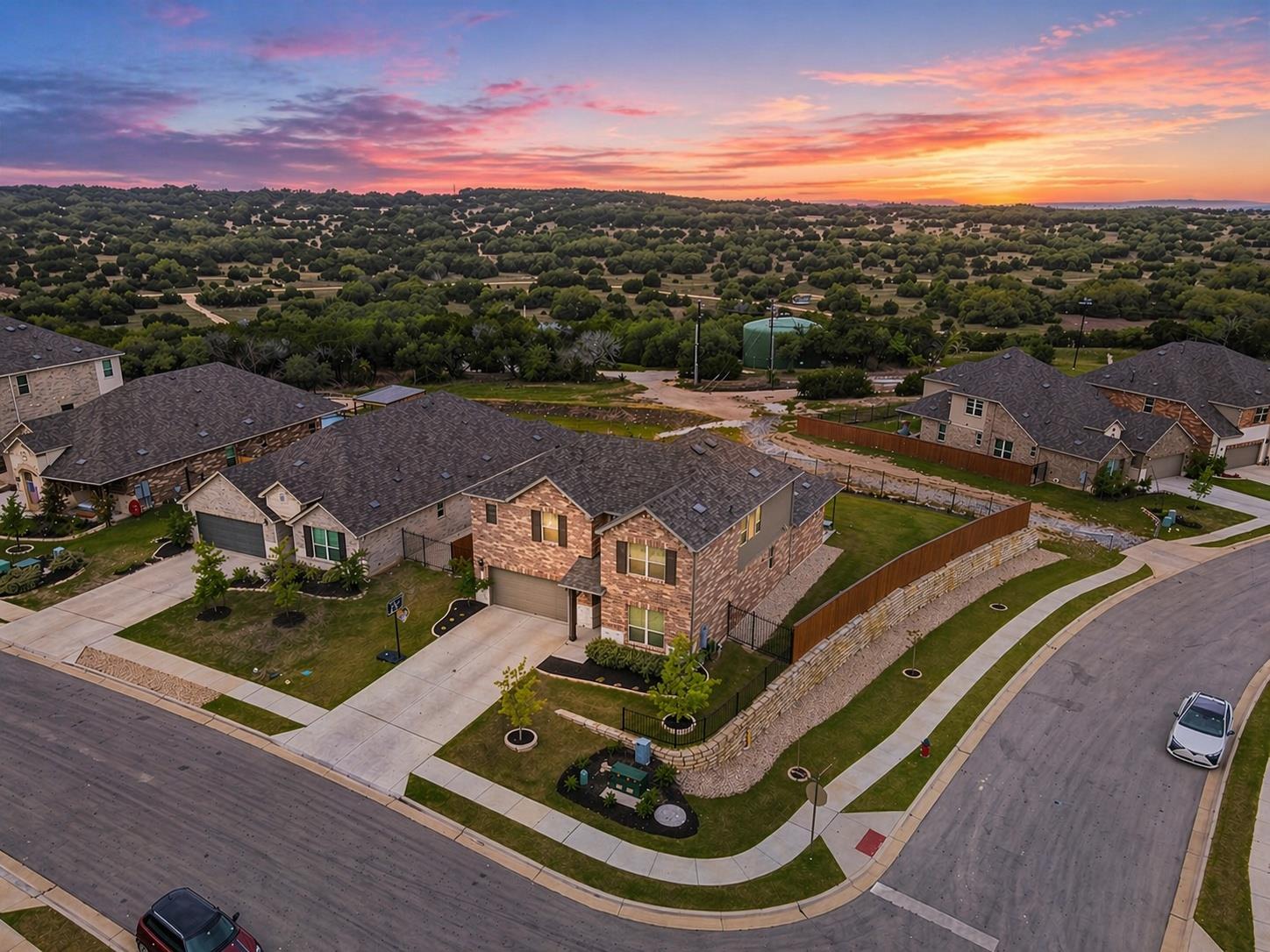 6700 Cliff Rose Dr, Spicewood, TX 78669