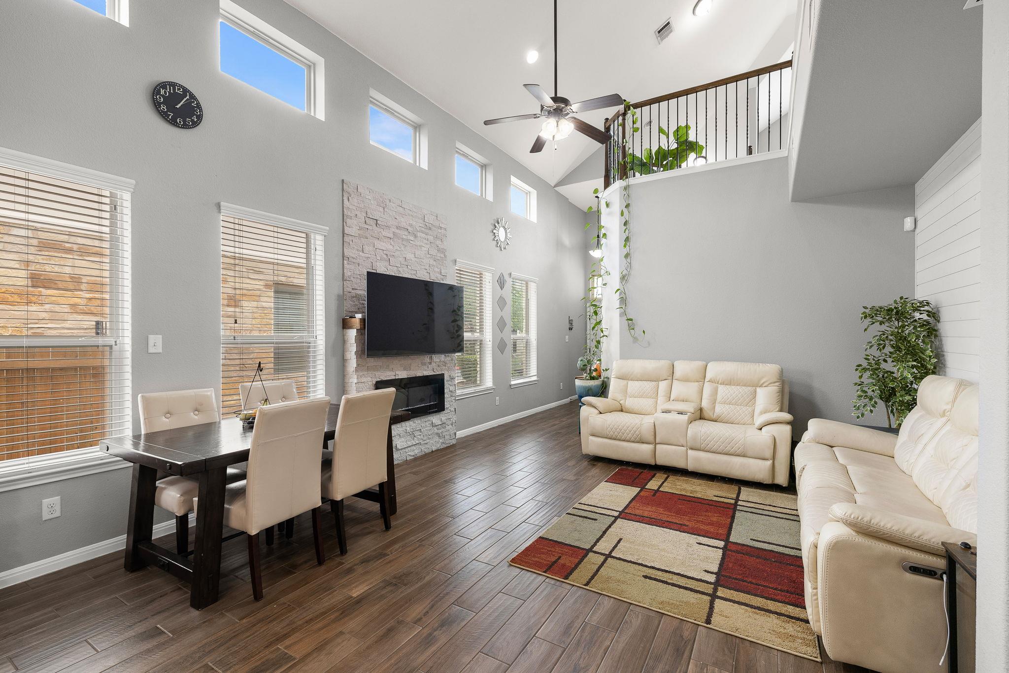 1401 Little Elm Trl # 215, Cedar Park, TX 78613
