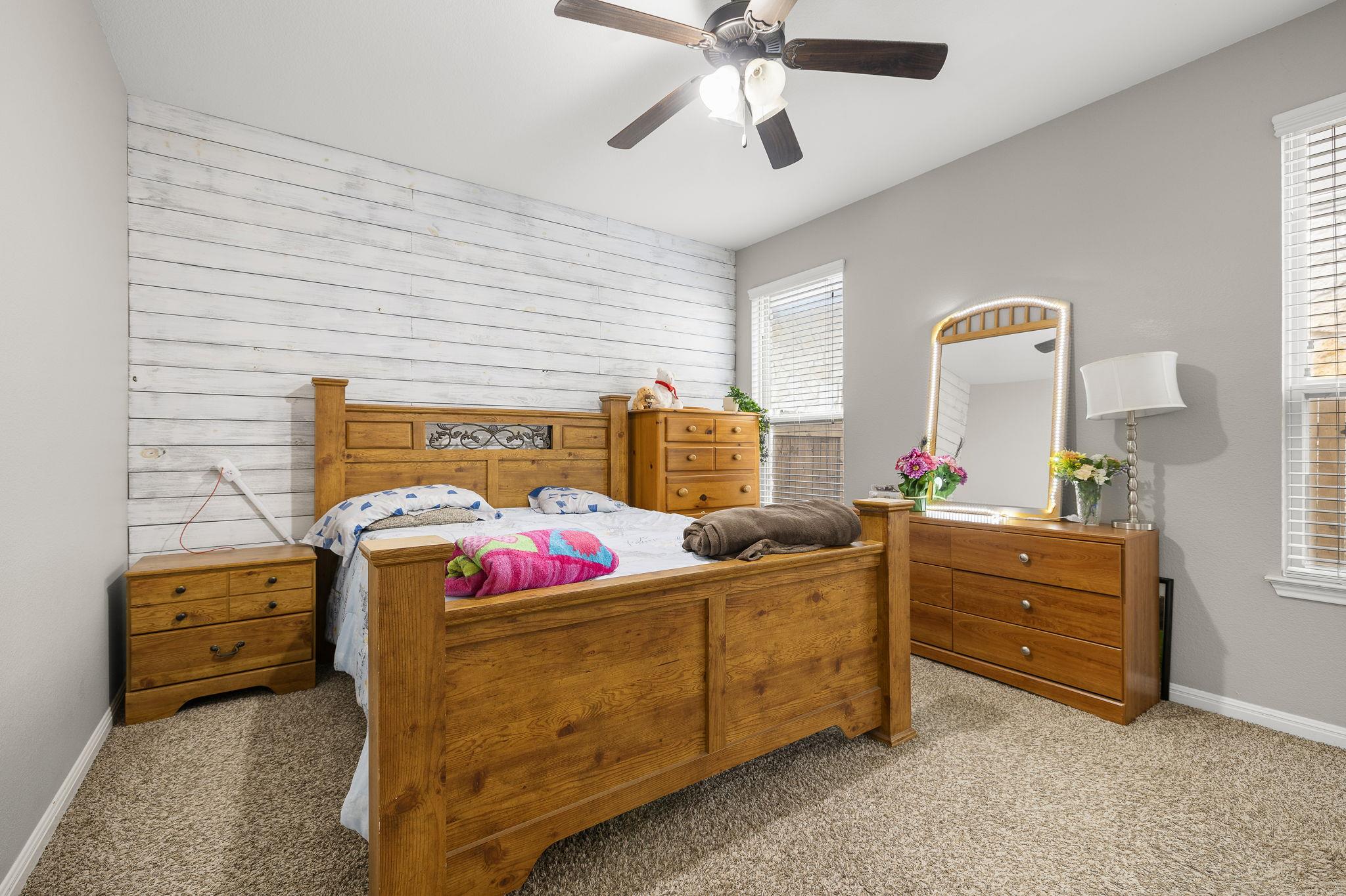 1401 Little Elm Trl # 215, Cedar Park, TX 78613