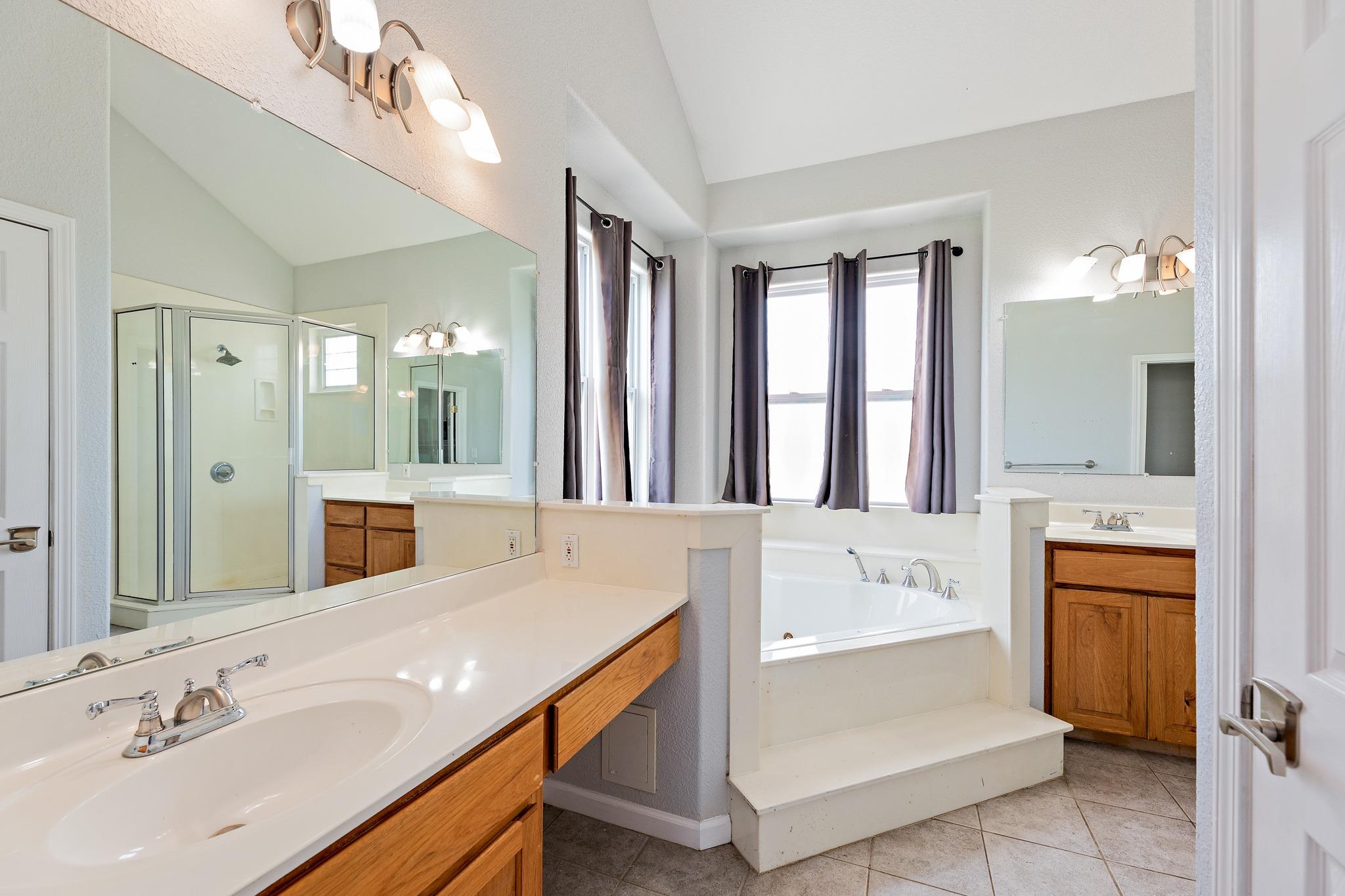 221 Mustang Mesa, Liberty Hill, TX 78642