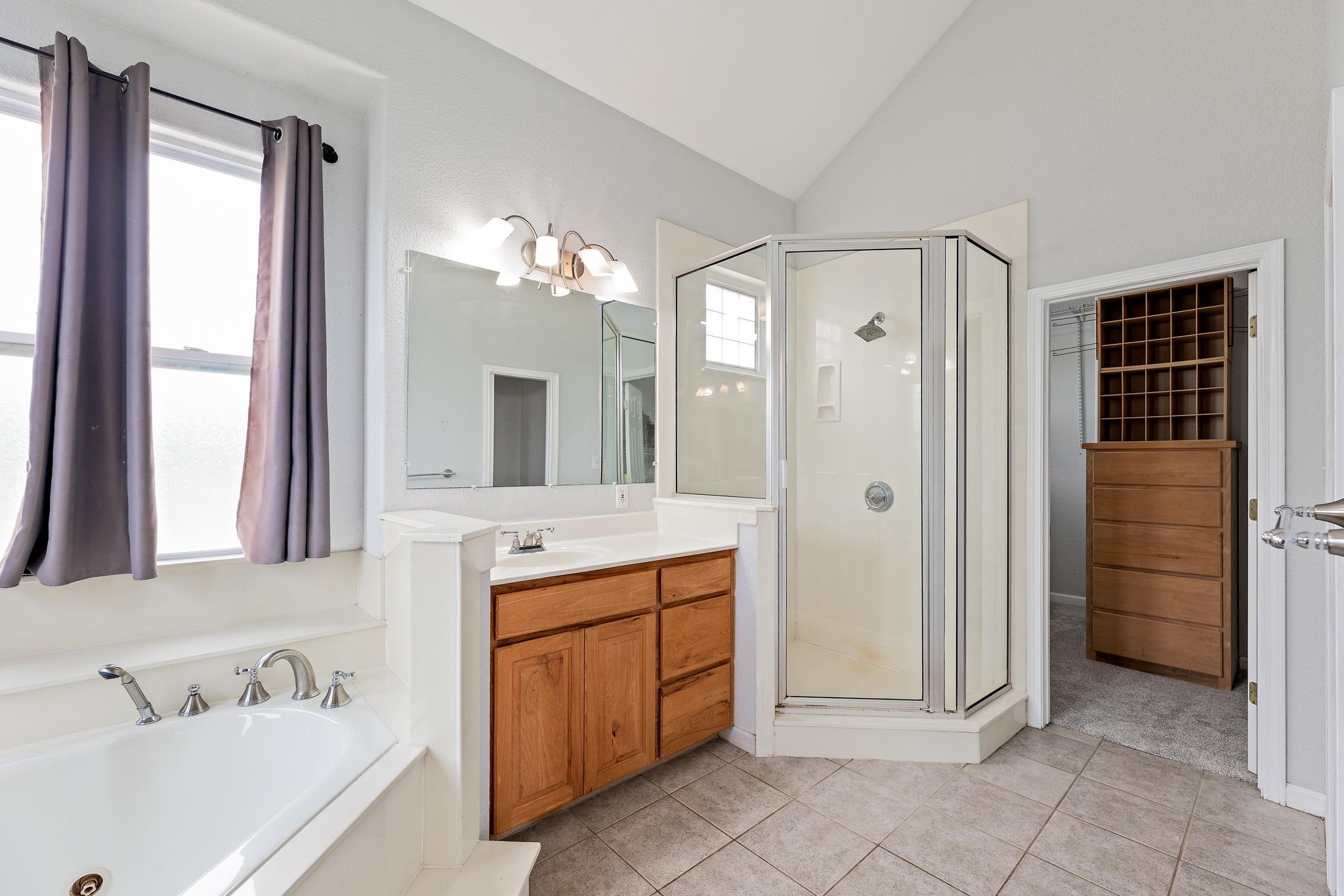 221 Mustang Mesa, Liberty Hill, TX 78642