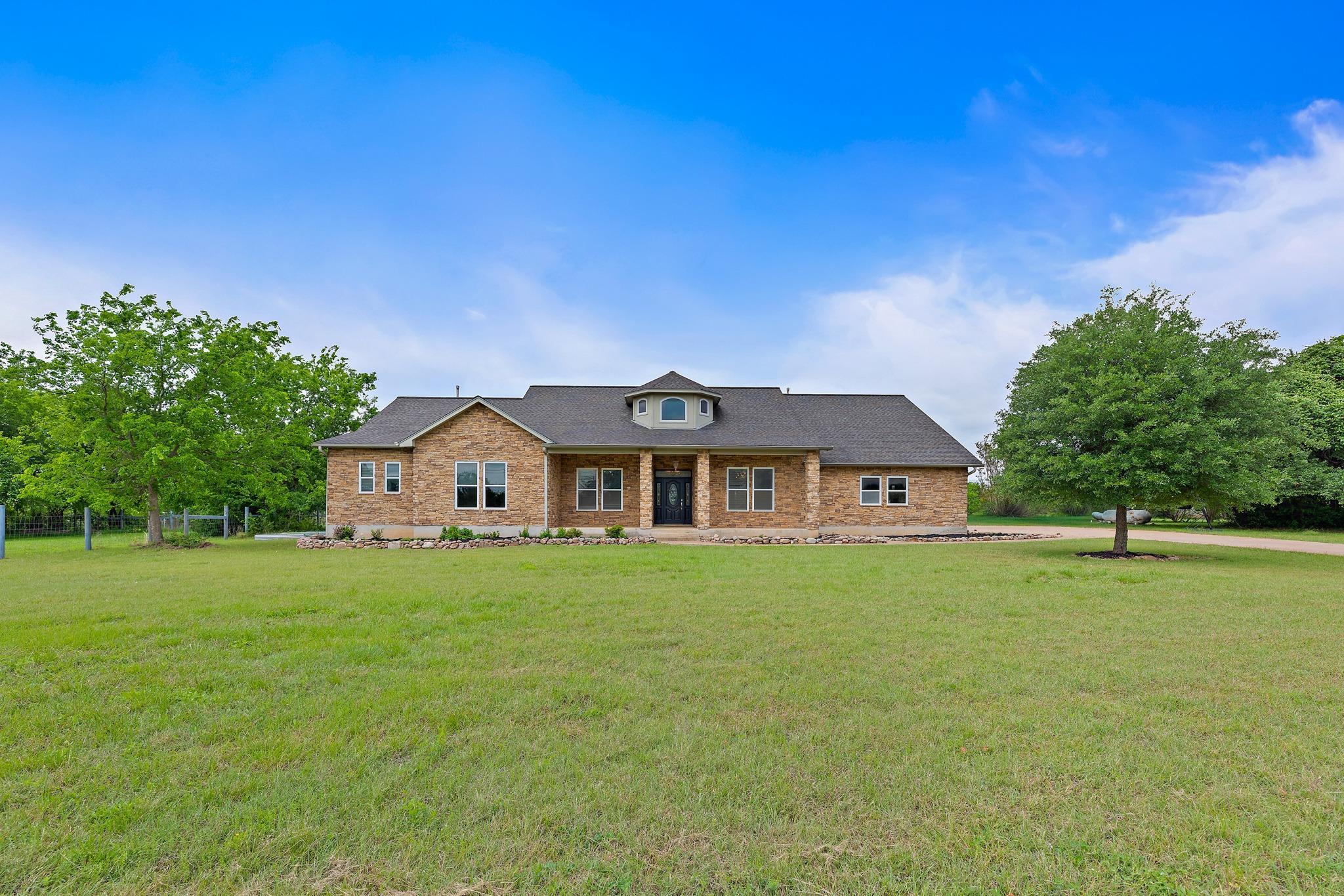 221 Mustang Mesa, Liberty Hill, TX 78642