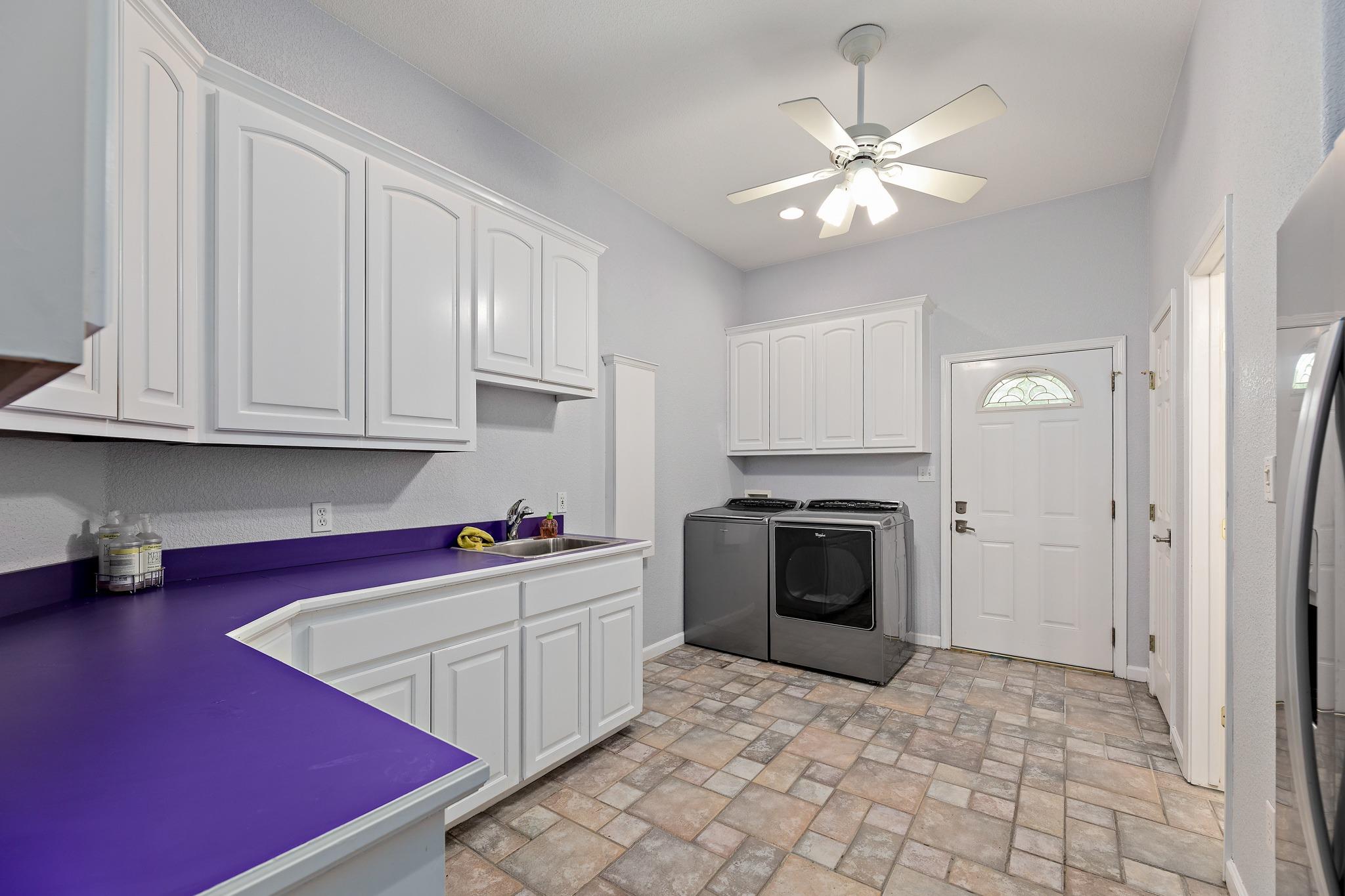 221 Mustang Mesa, Liberty Hill, TX 78642