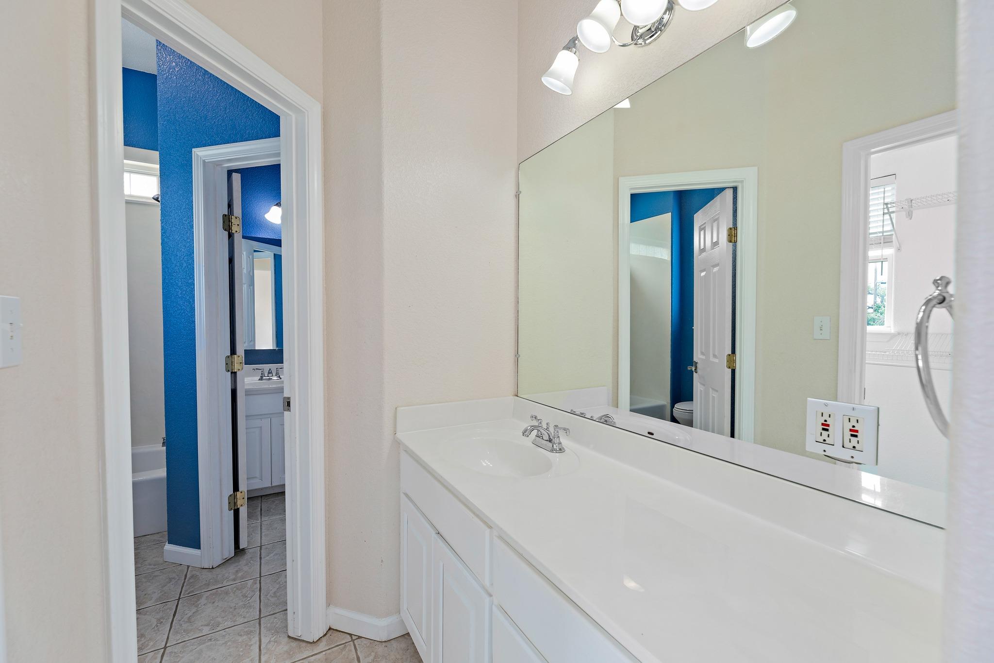 221 Mustang Mesa, Liberty Hill, TX 78642