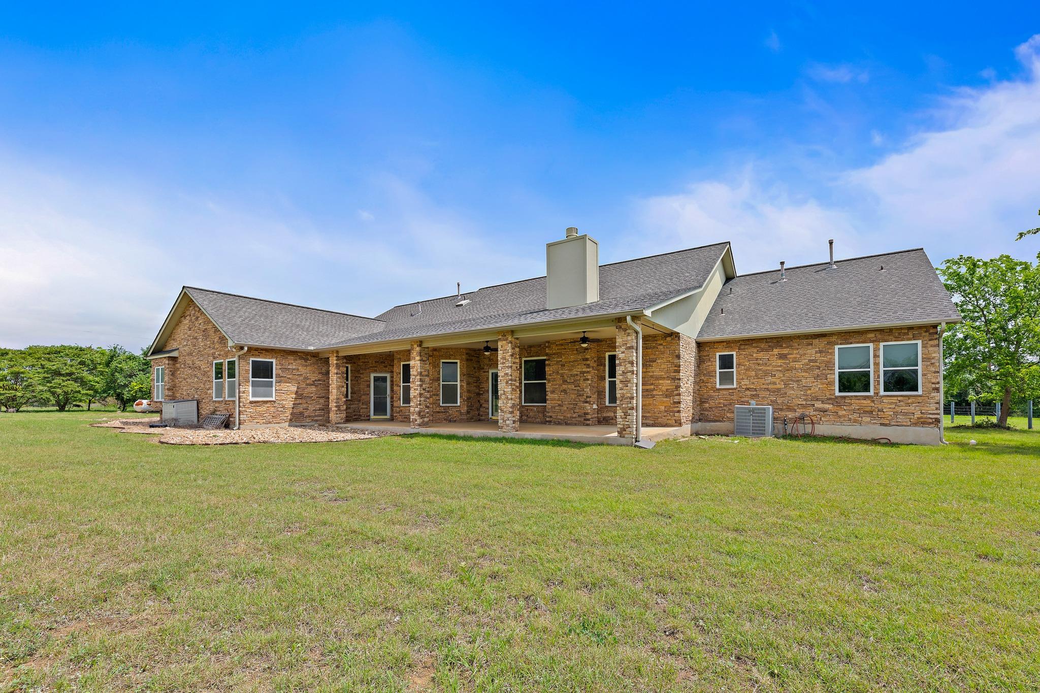 221 Mustang Mesa, Liberty Hill, TX 78642