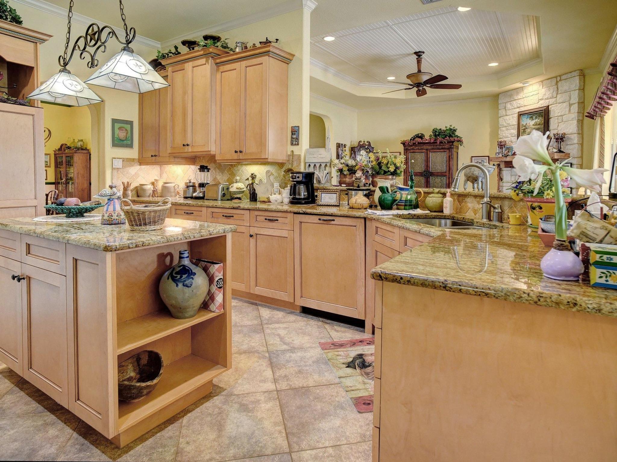 203 Wagon Way, Bastrop, TX 78602