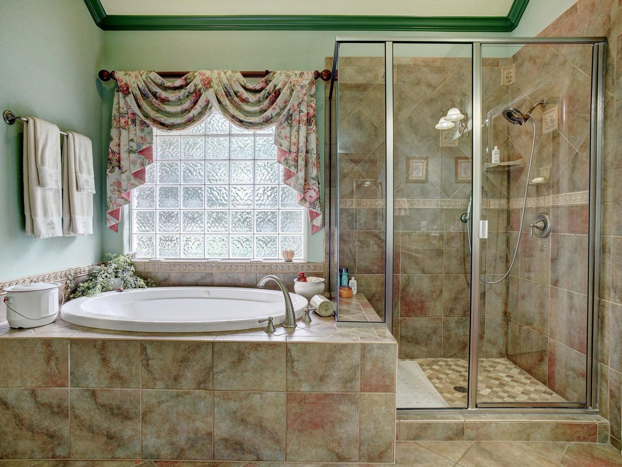 203 Wagon Way, Bastrop, TX 78602