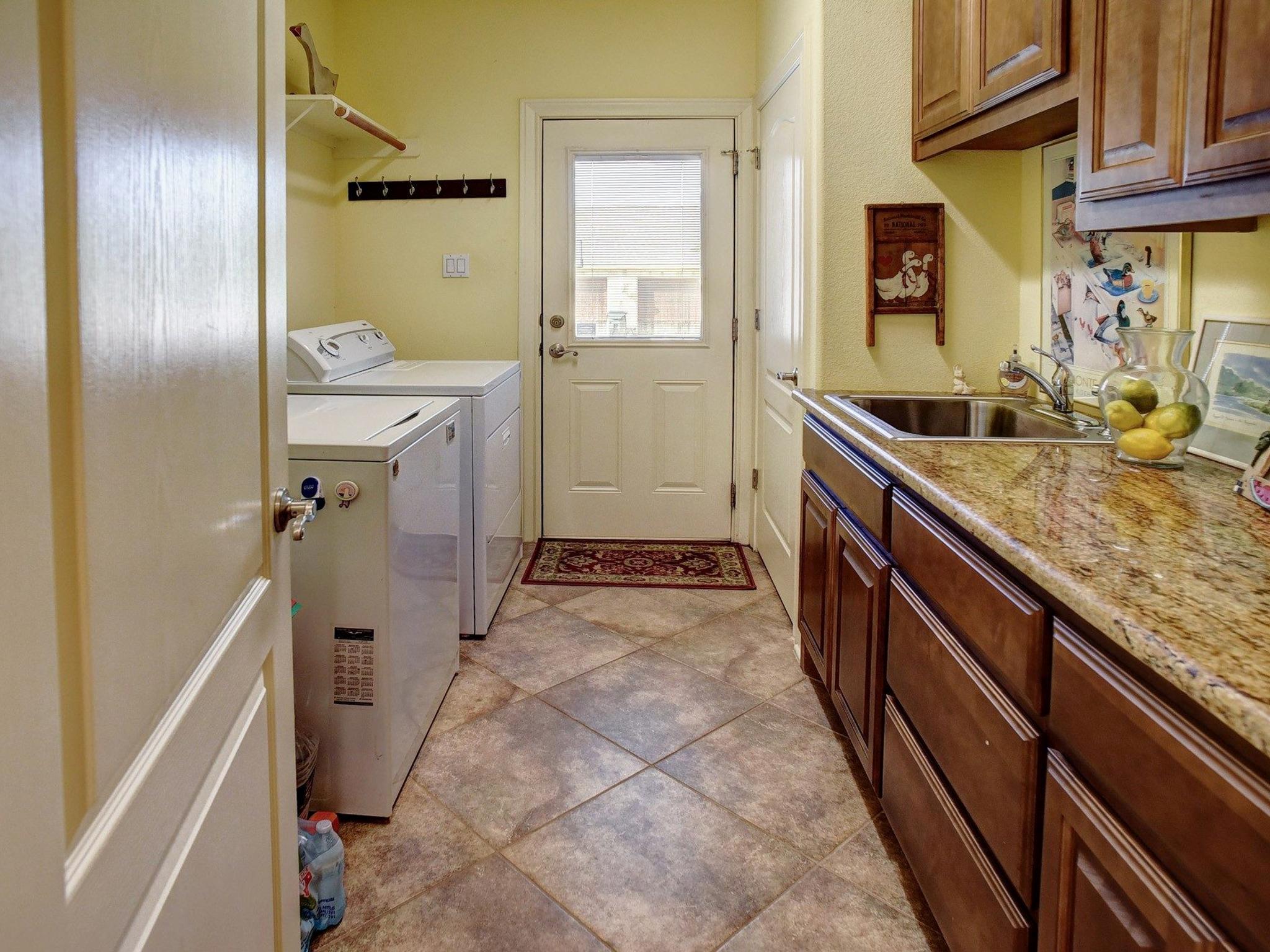 203 Wagon Way, Bastrop, TX 78602