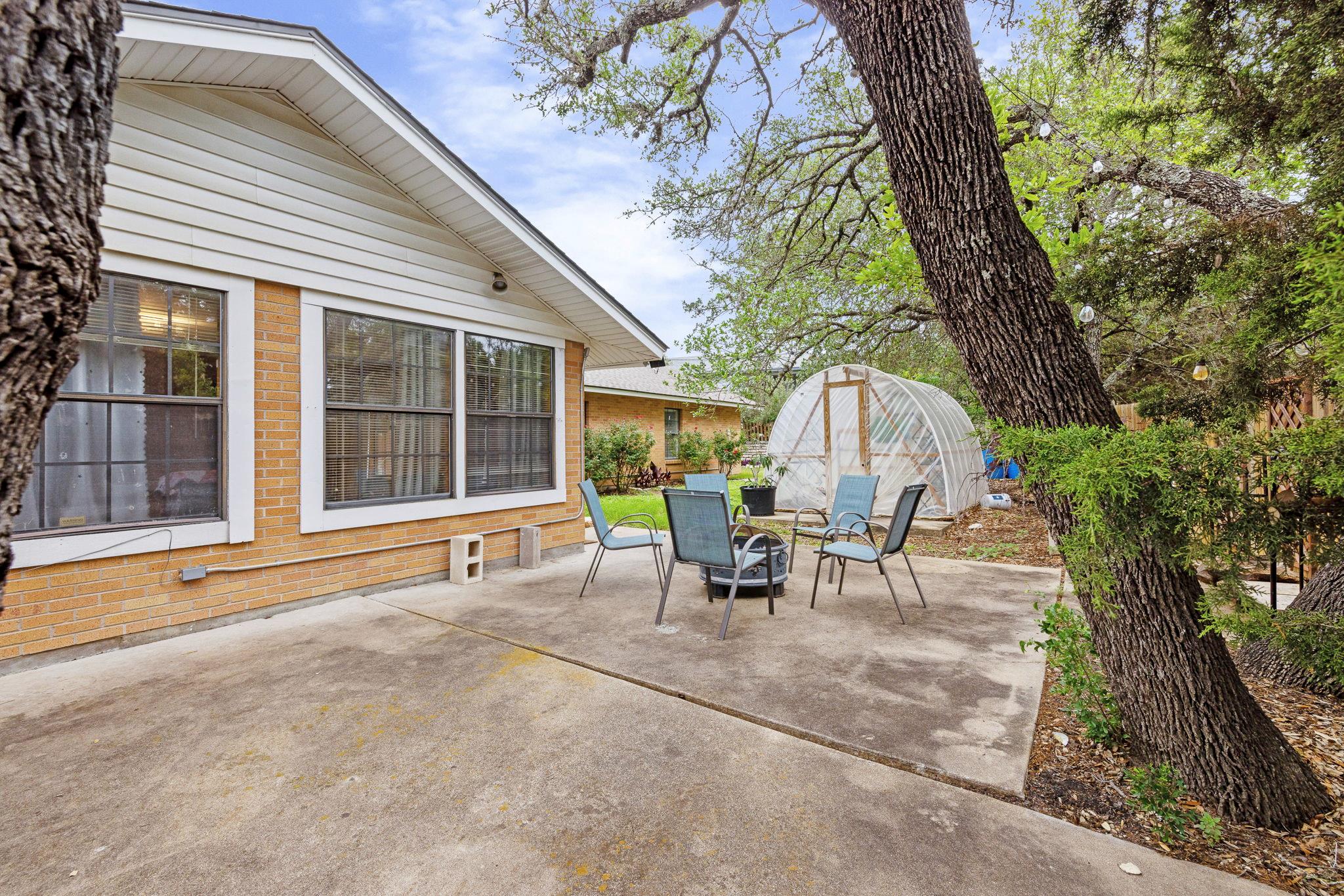 3704 Austin Cv, Lago Vista, TX 78645