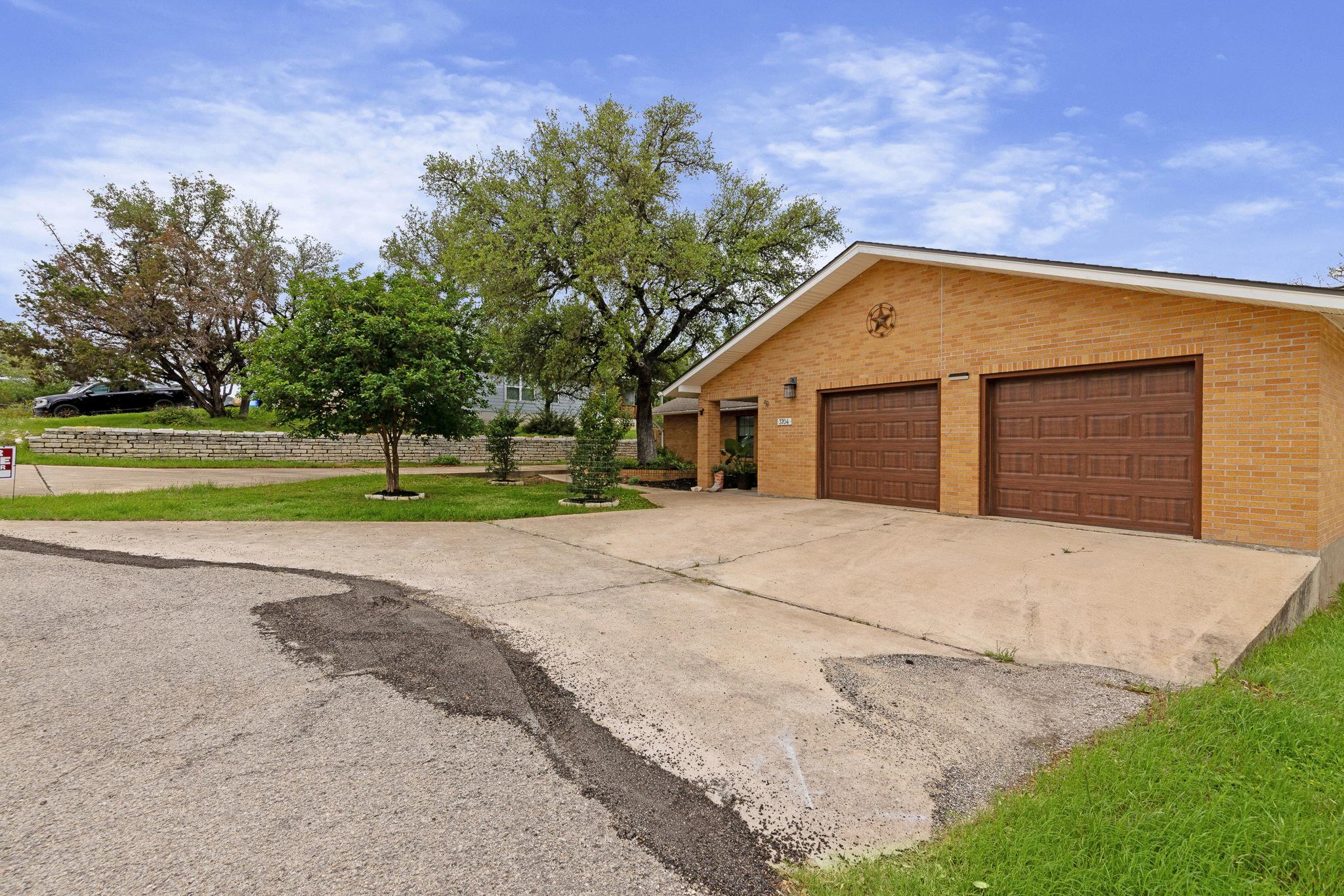 3704 Austin Cv, Lago Vista, TX 78645