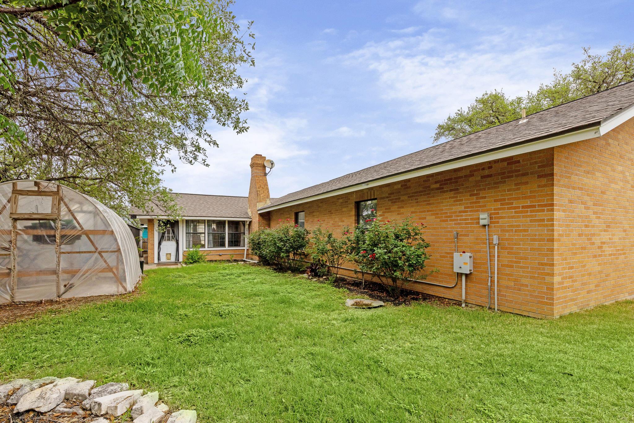 3704 Austin Cv, Lago Vista, TX 78645